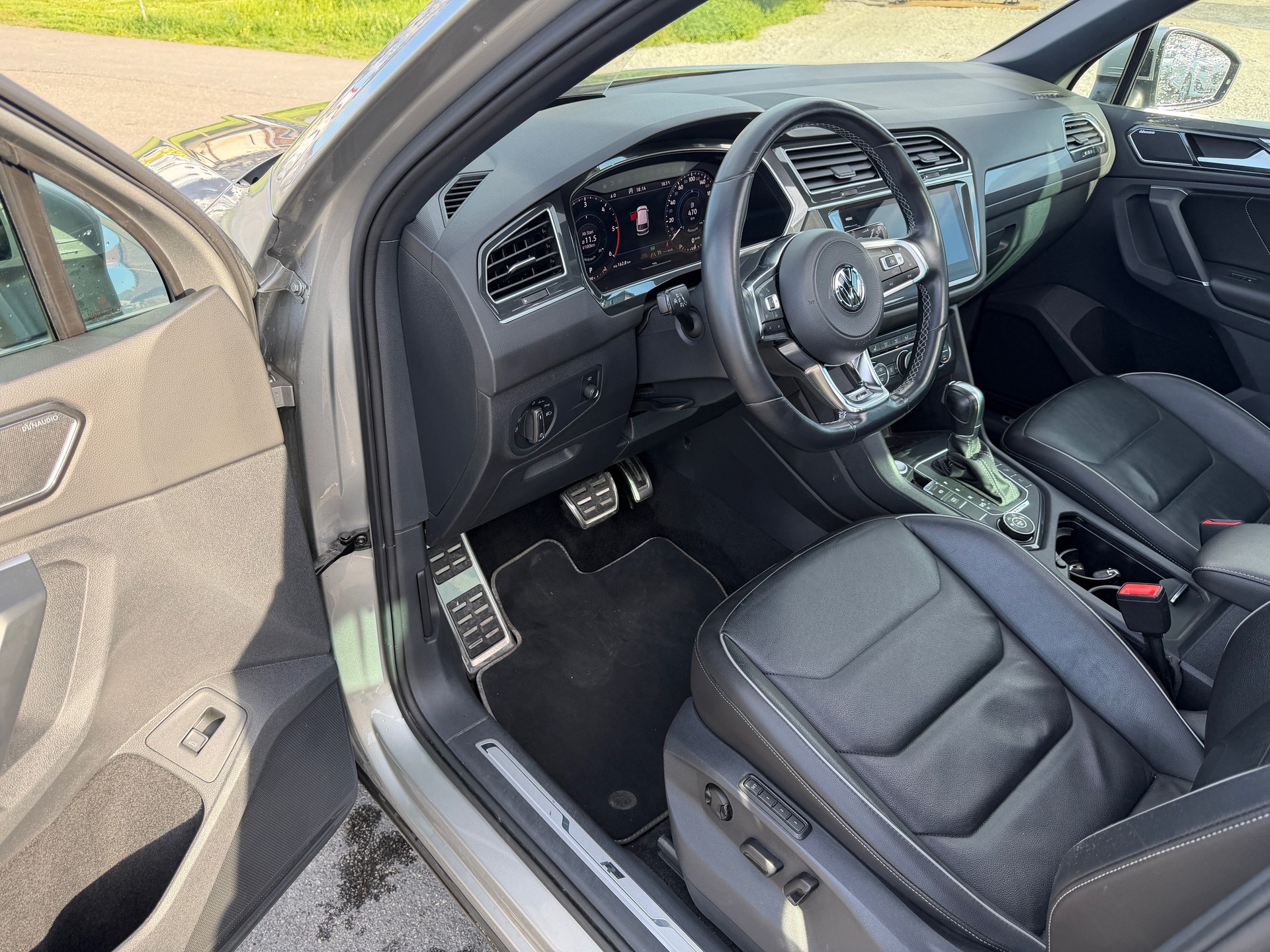 VW Tiguan 2.0 TDI SCR Highline 4Motion DSG-image-8