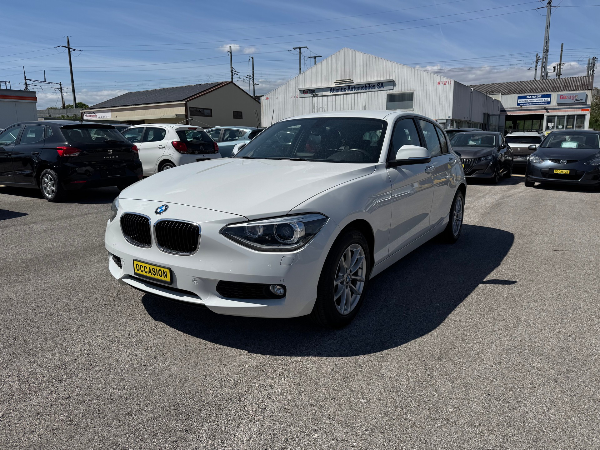 BMW 116i Urban Line Steptronic-image-7