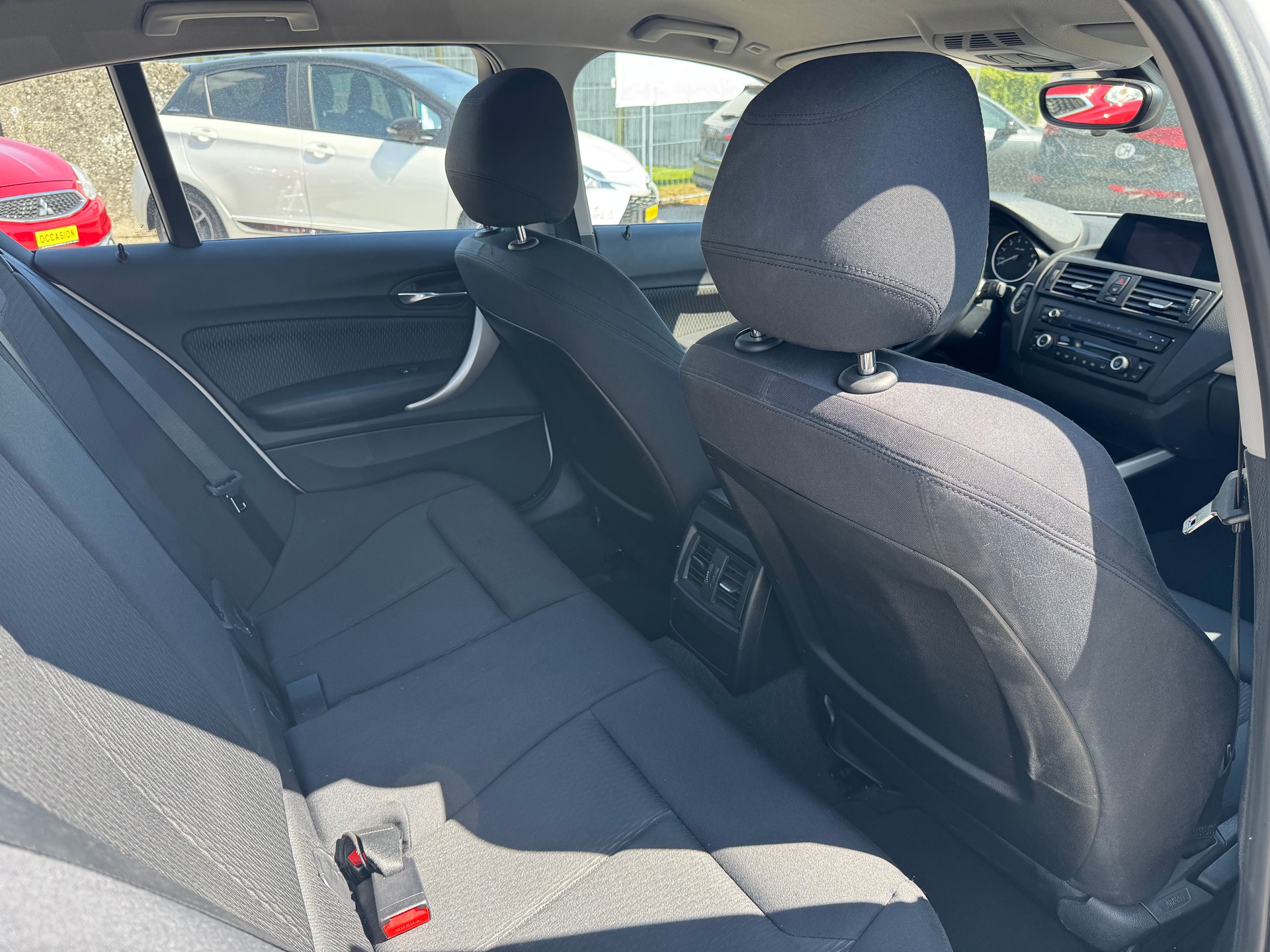 BMW 116i Urban Line Steptronic-image-12