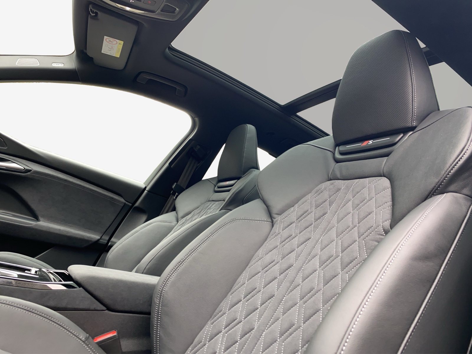 AUDI Q6 e-tron quattro-image-14