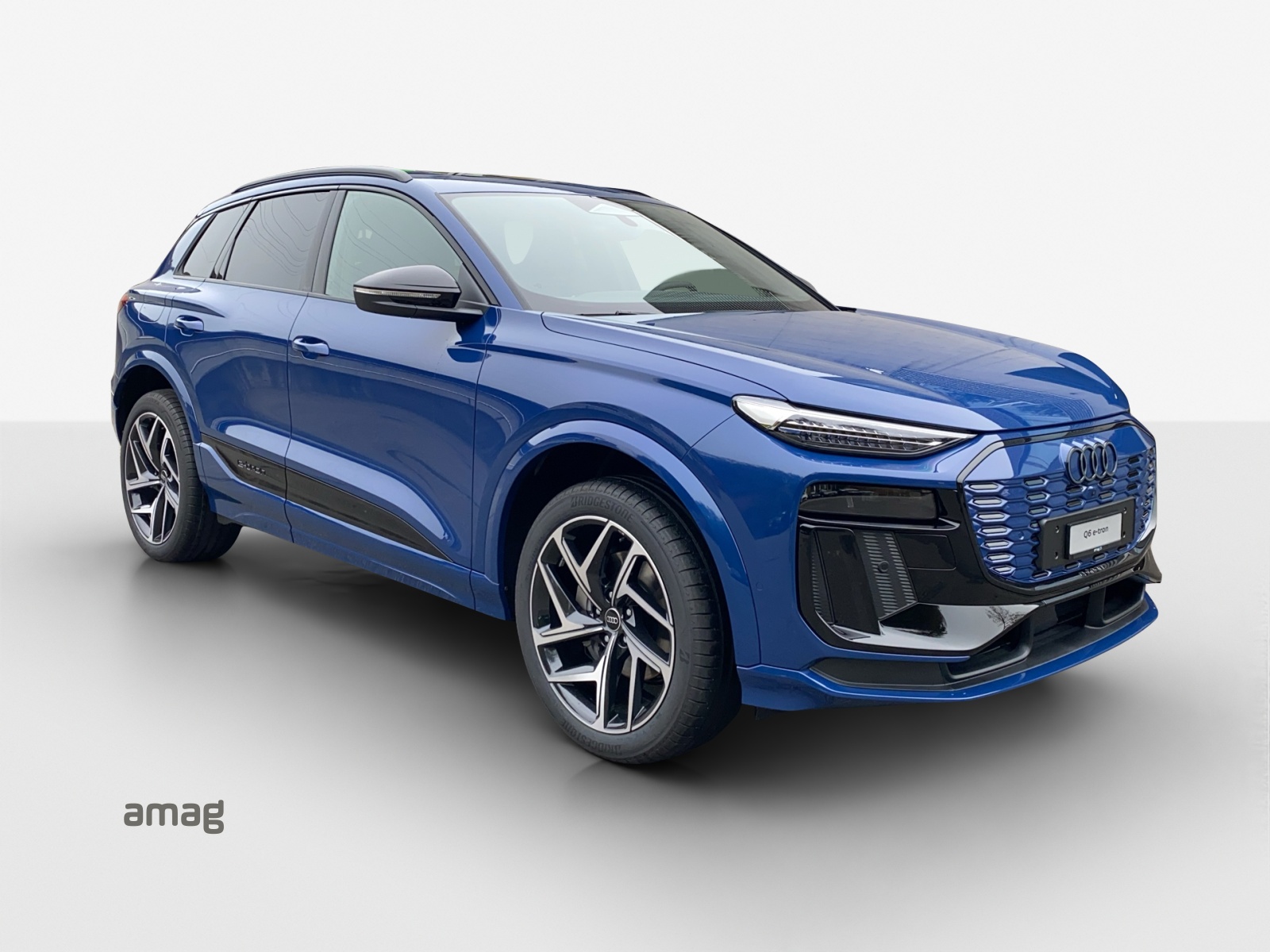 AUDI Q6 e-tron quattro-image-5