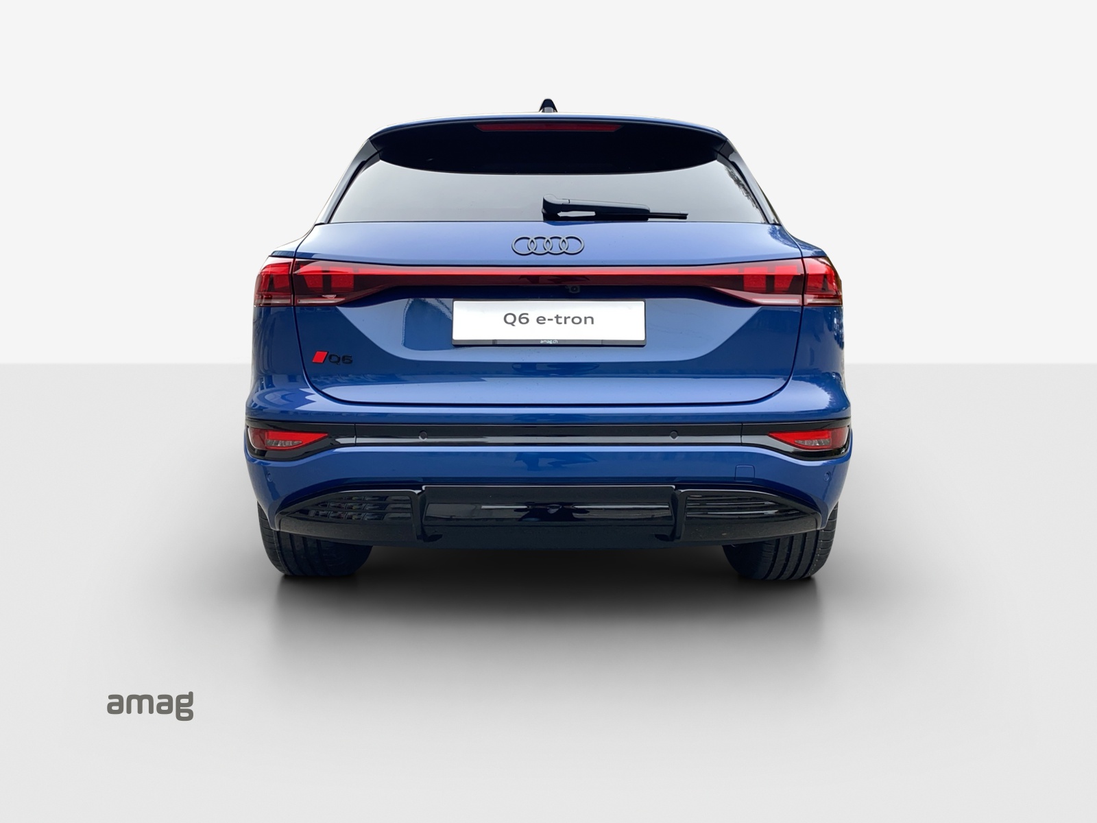 AUDI Q6 e-tron quattro-image-3