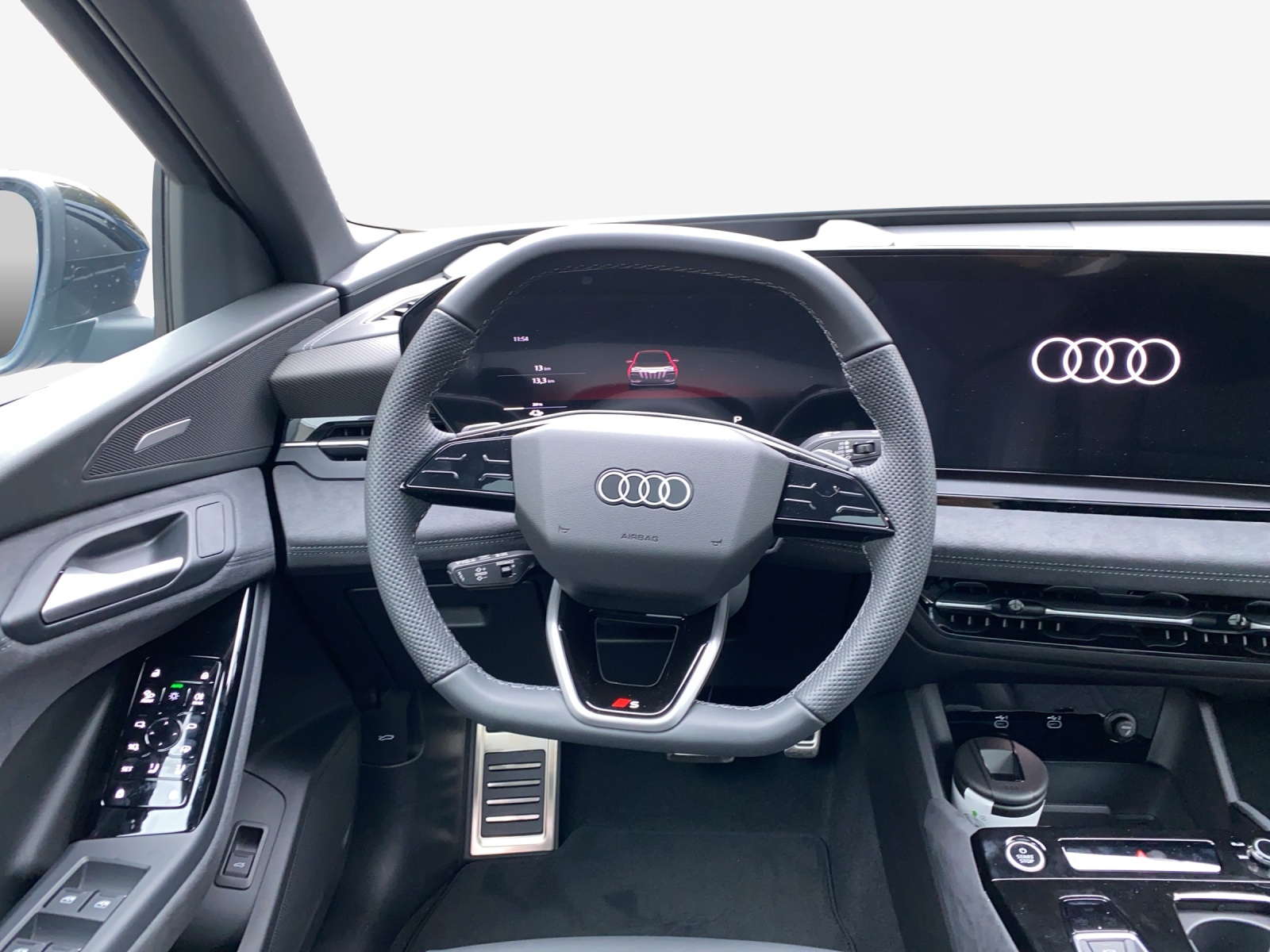 AUDI Q6 e-tron quattro-image-9