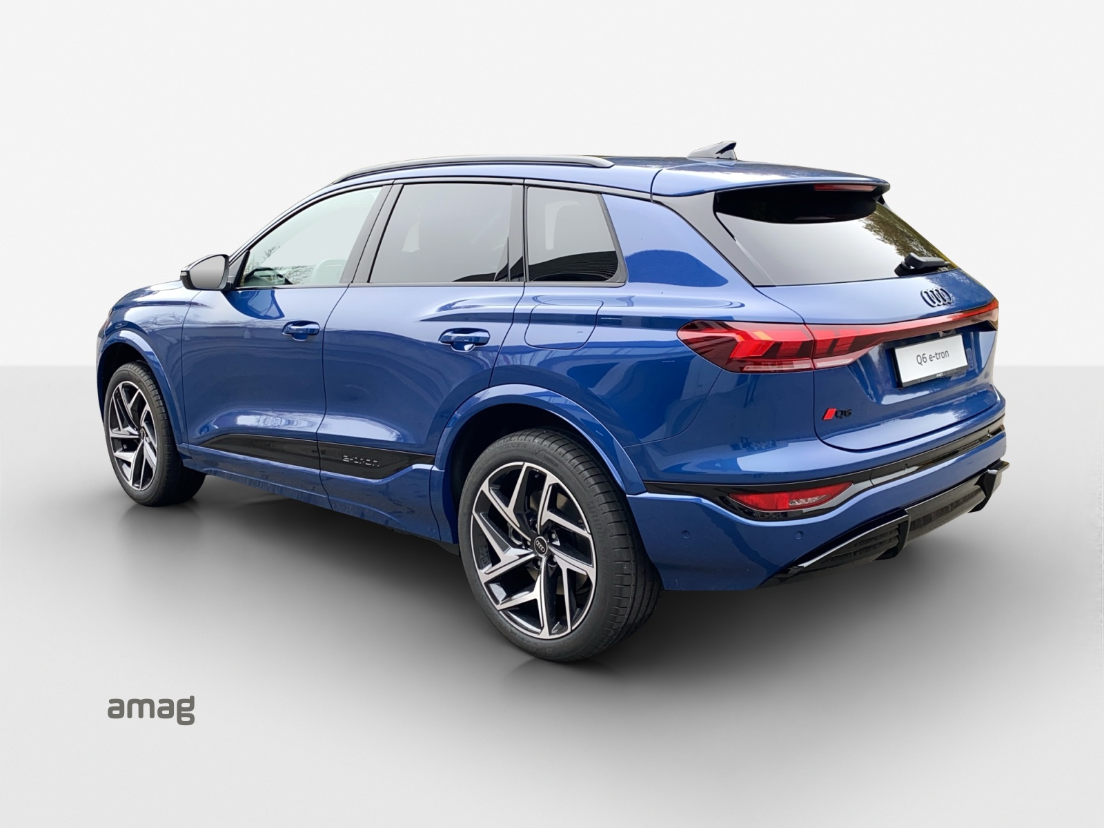 AUDI Q6 e-tron quattro-image-2