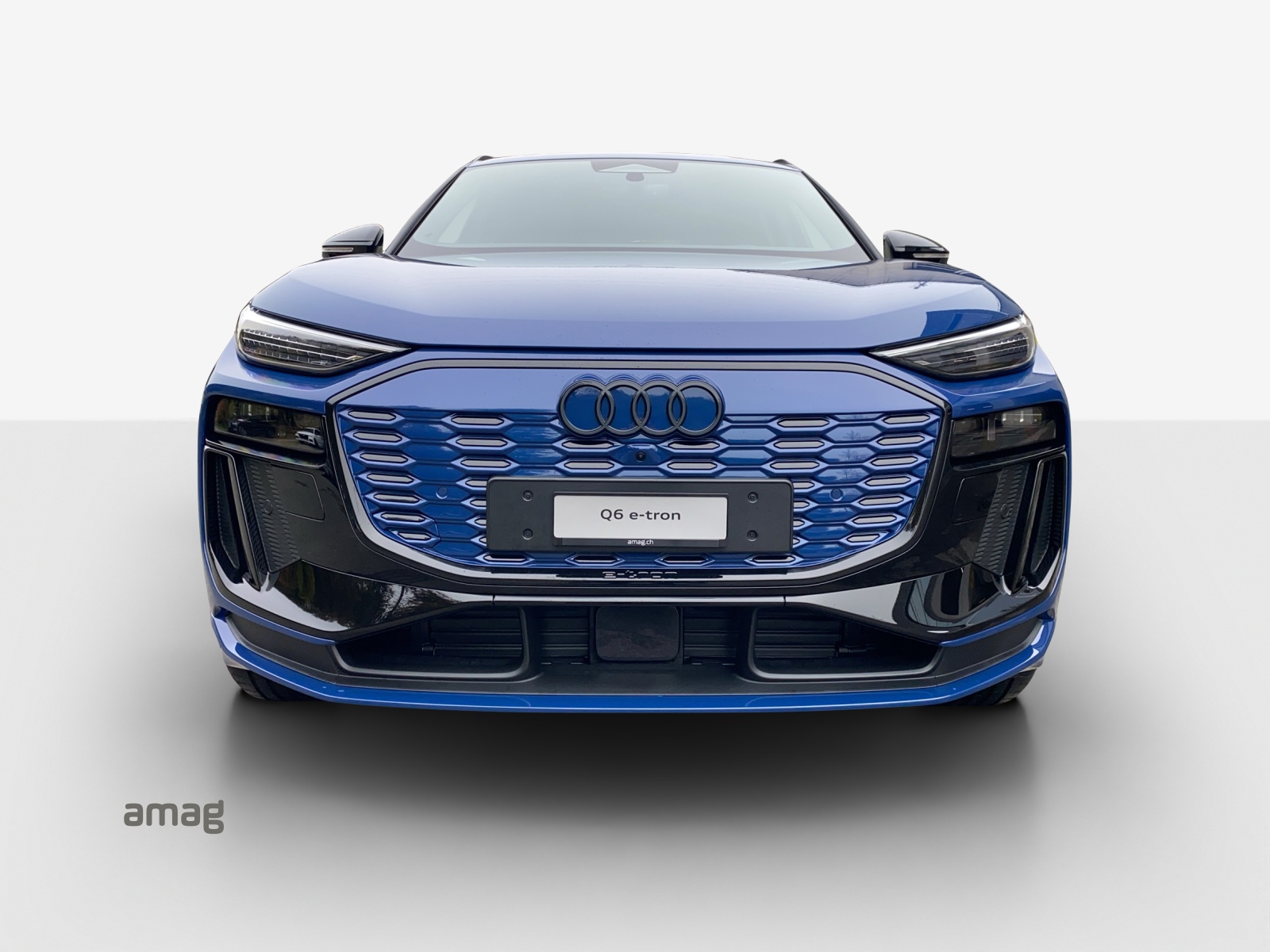 AUDI Q6 e-tron quattro-image-6