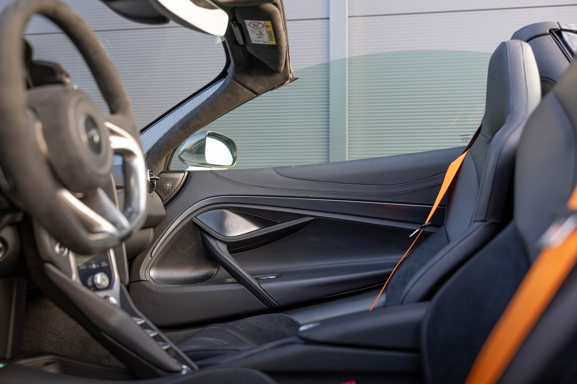 McLAREN 750S Spider-image-8