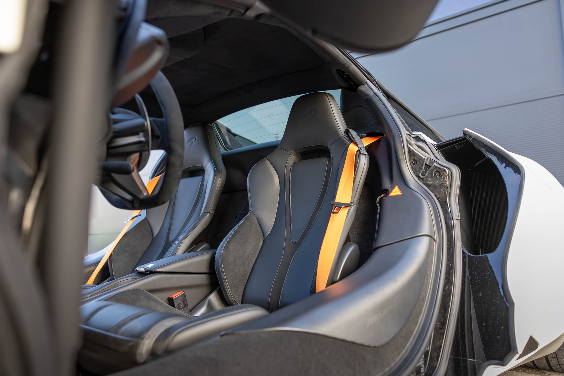 McLAREN 750S Spider-image-6