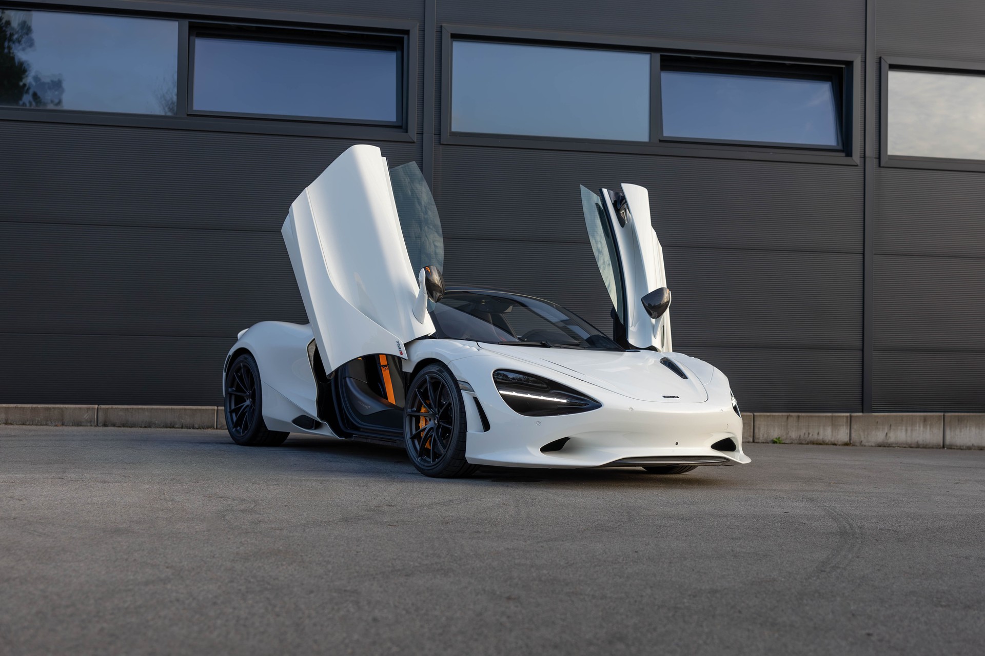 McLAREN 750S Spider-image-0