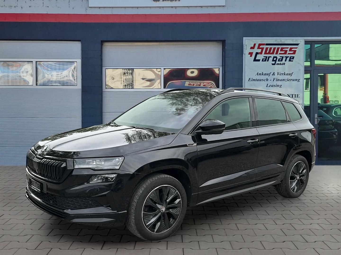 SKODA Karoq 2.0 TSI SportLine 4x4 DSG mit AHK & Rückfahrkamera + DCC-image-3