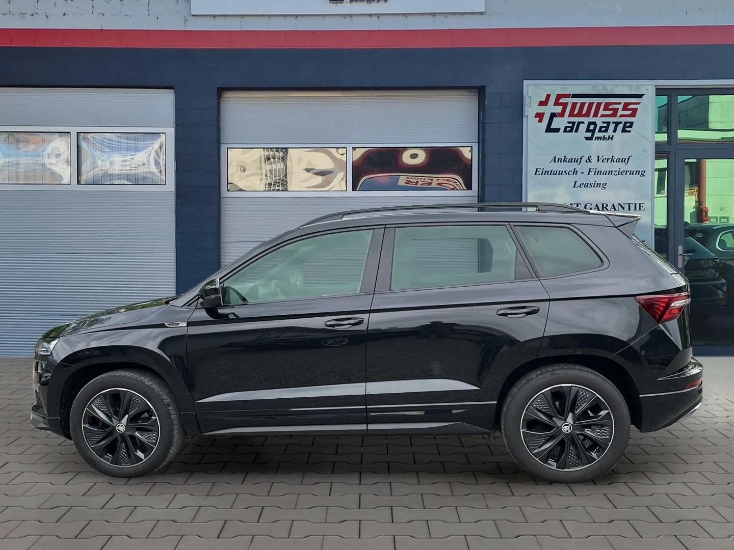 SKODA Karoq 2.0 TSI SportLine 4x4 DSG mit AHK & Rückfahrkamera + DCC-image-4