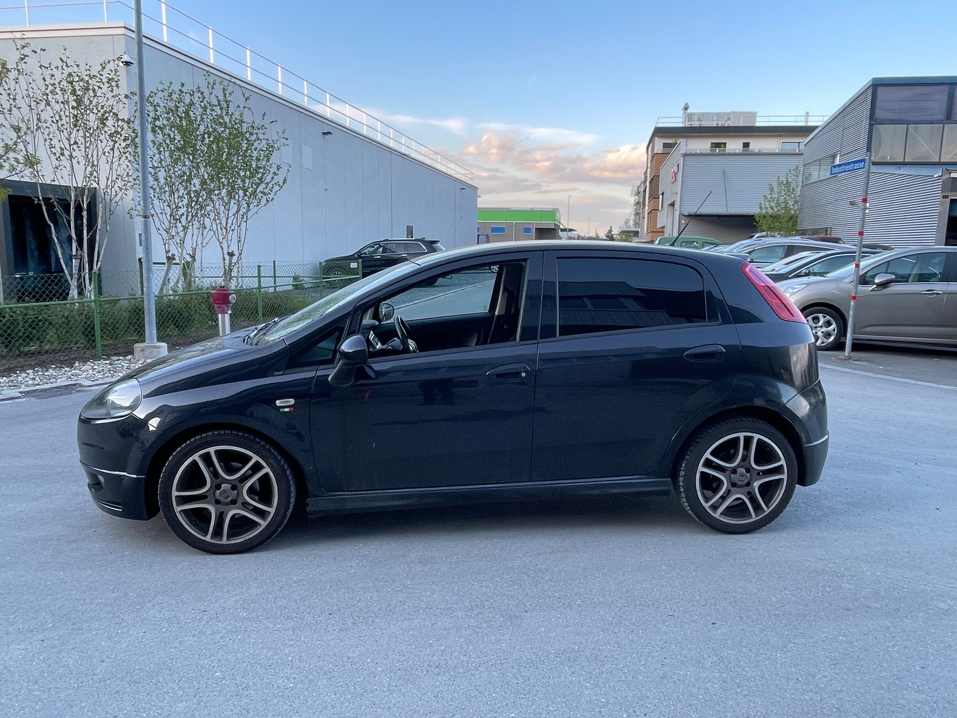 FIAT Punto 1.4 16V Turbo Sport-image-5