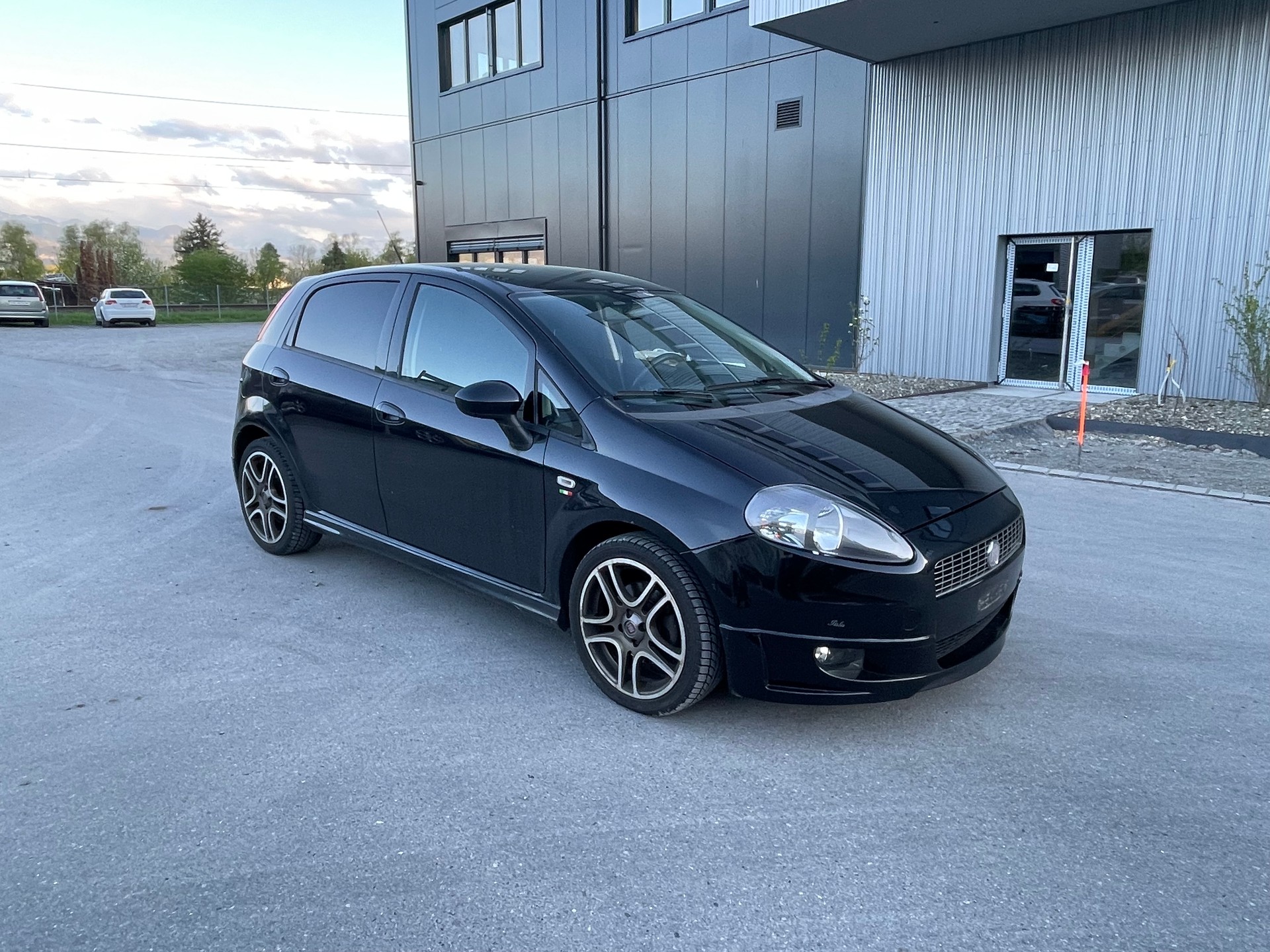 FIAT Punto 1.4 16V Turbo Sport-image-1