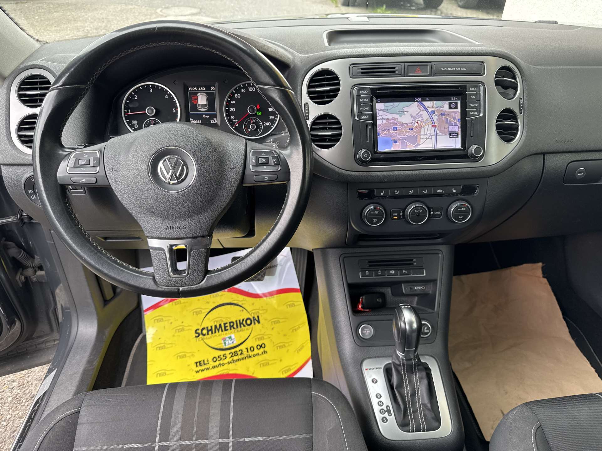 VW Tiguan 2.0 TDi Lounge 4Motion DSG-Automat-image-12