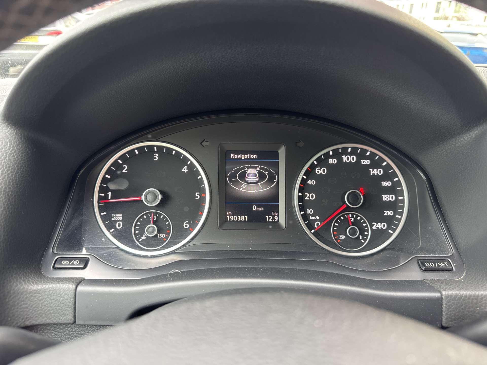 VW Tiguan 2.0 TDi Lounge 4Motion DSG-Automat-image-11
