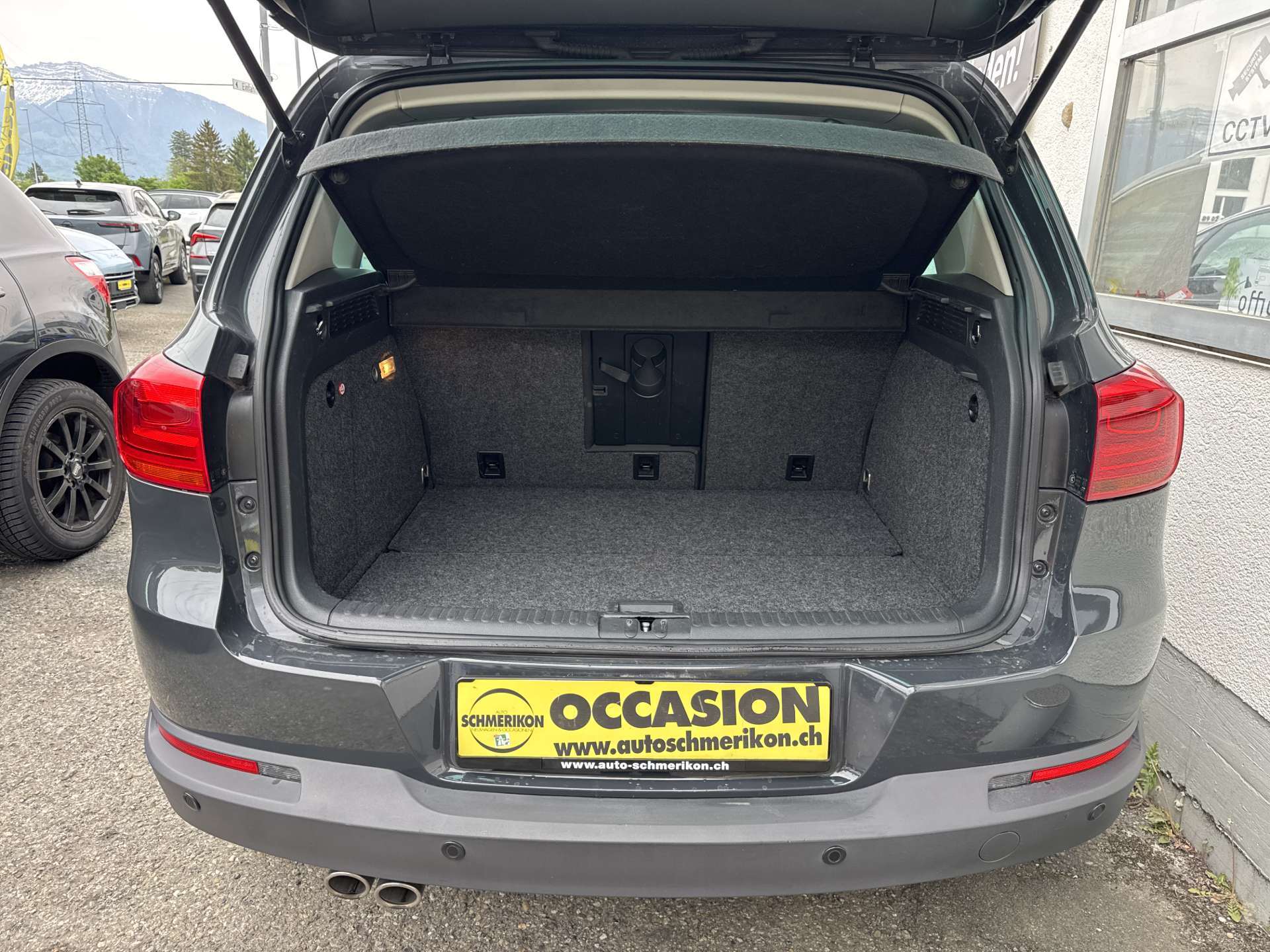 VW Tiguan 2.0 TDi Lounge 4Motion DSG-Automat-image-8