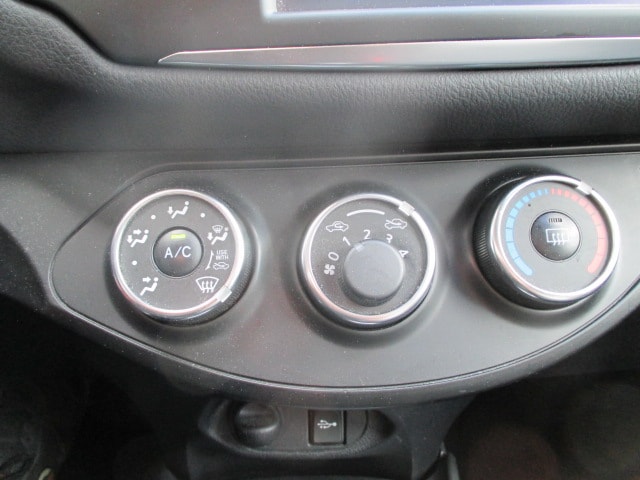 TOYOTA Yaris 1.5 VVT-iE Comfort-image-12