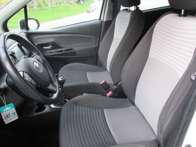 TOYOTA Yaris 1.5 VVT-iE Comfort-image-6