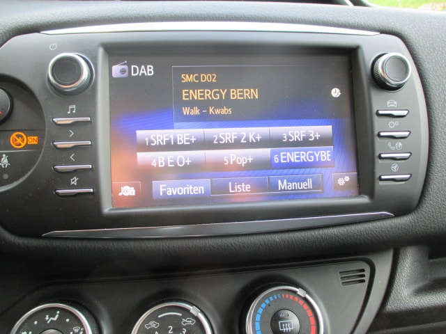 TOYOTA Yaris 1.5 VVT-iE Comfort-image-11