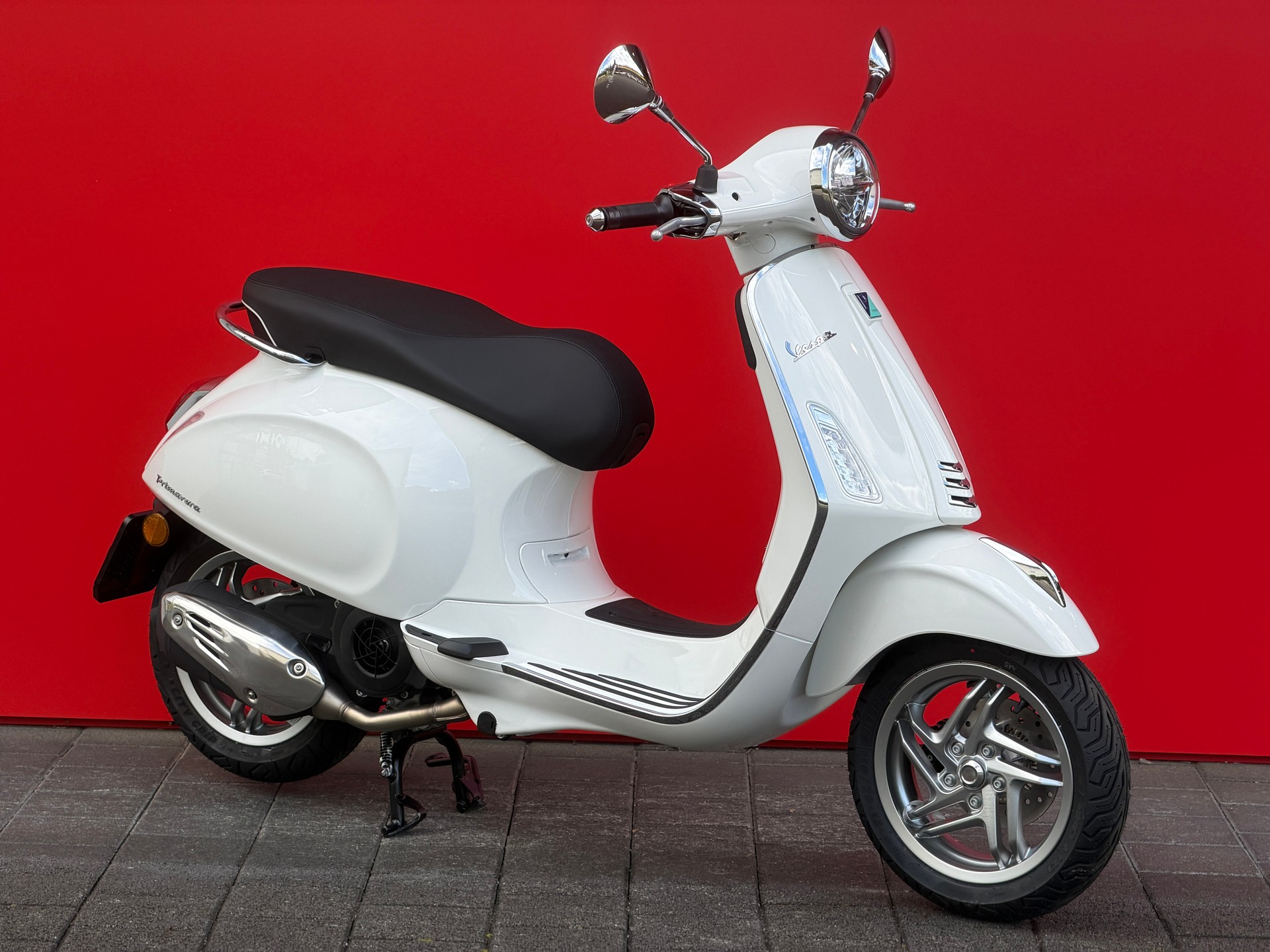 PIAGGIO Vespa 125 Primavera MY26-showroom-element-2