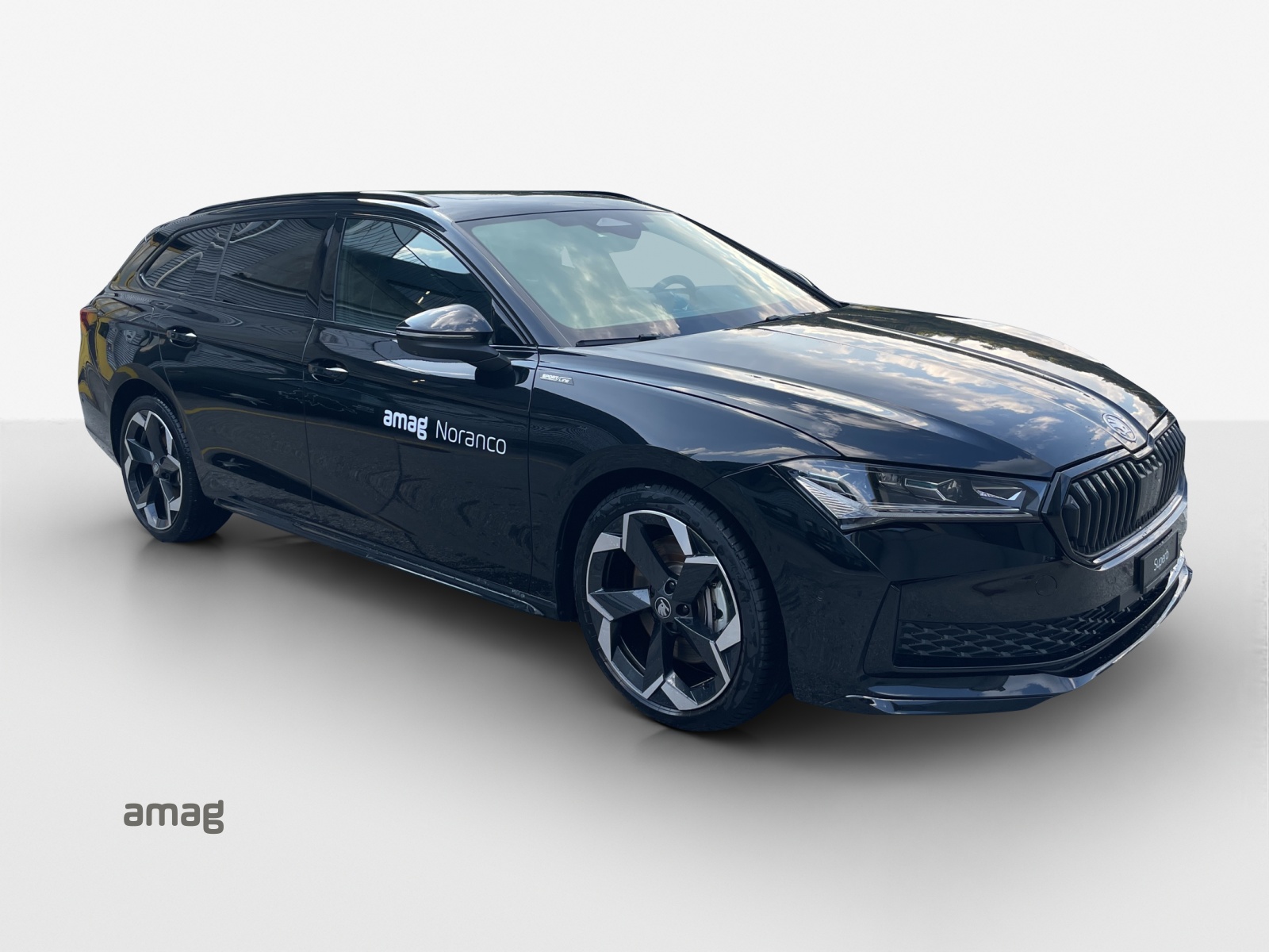 SKODA Superb Combi 2.0 TSI Sportline 4x4 DSG-image-5