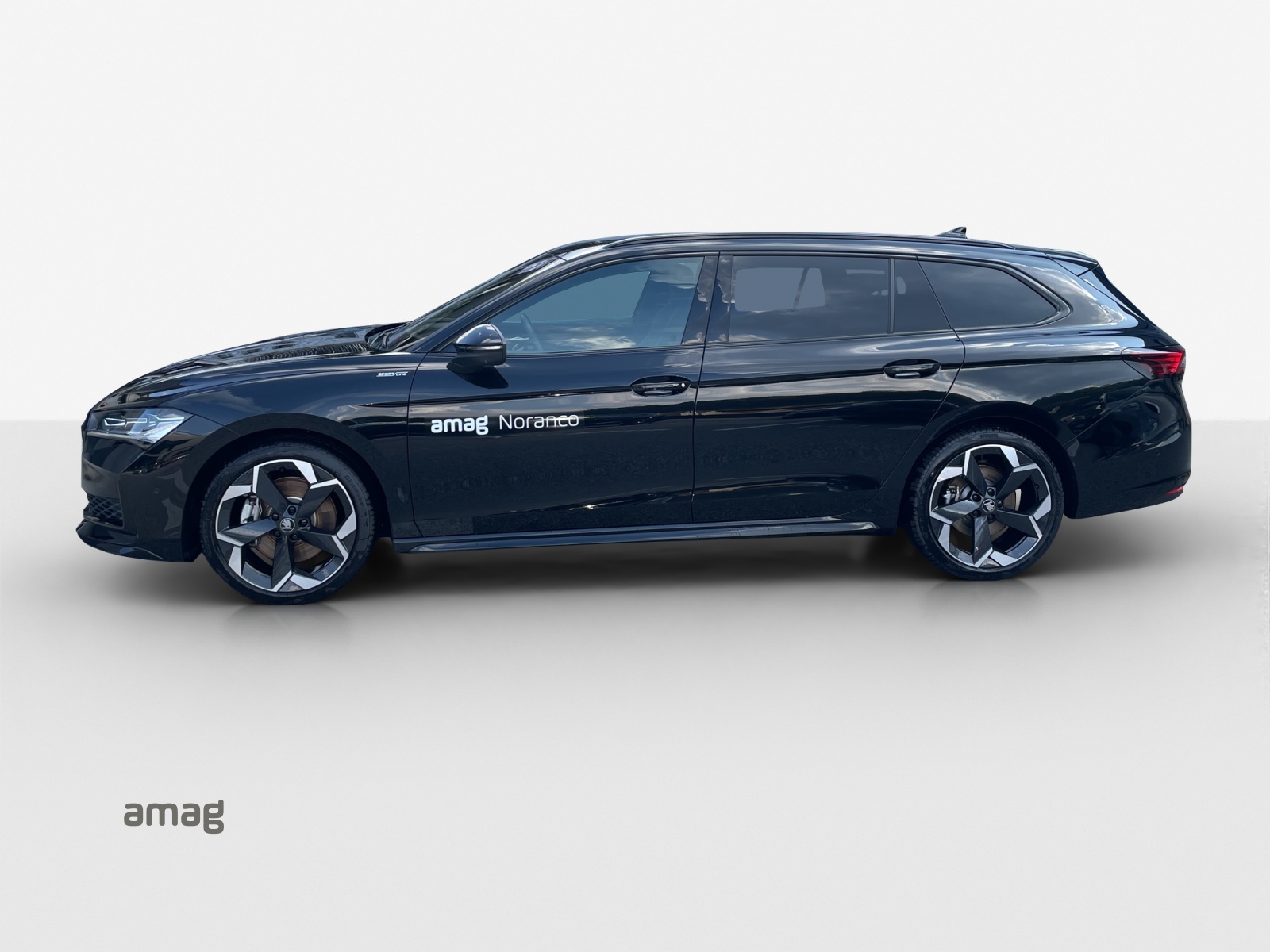 SKODA Superb Combi 2.0 TSI Sportline 4x4 DSG-showroom-element-1