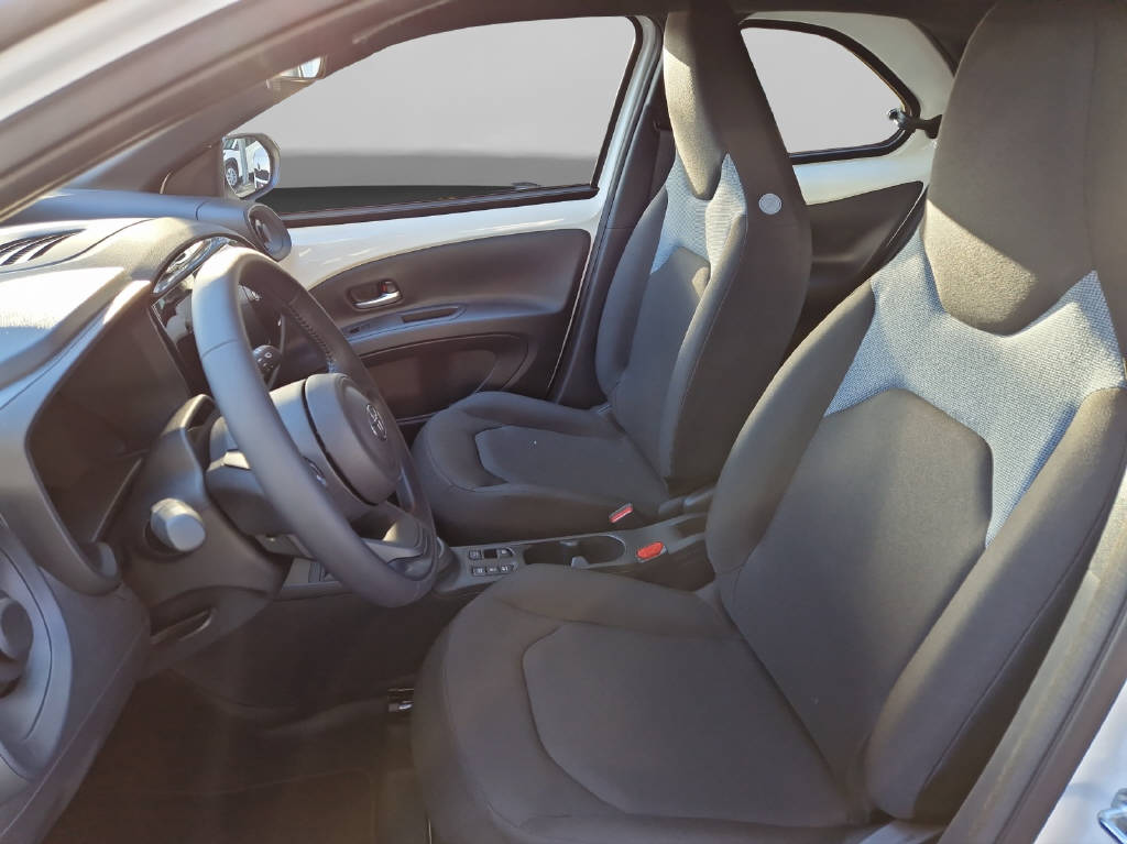 TOYOTA Aygo X 1.5 VVT-i HSD Comfort 48140/000-image-8