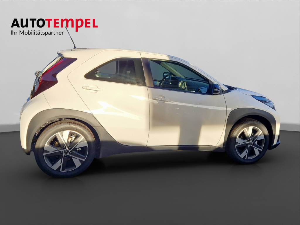 TOYOTA Aygo X 1.5 VVT-i HSD Comfort 48140/000-image-4
