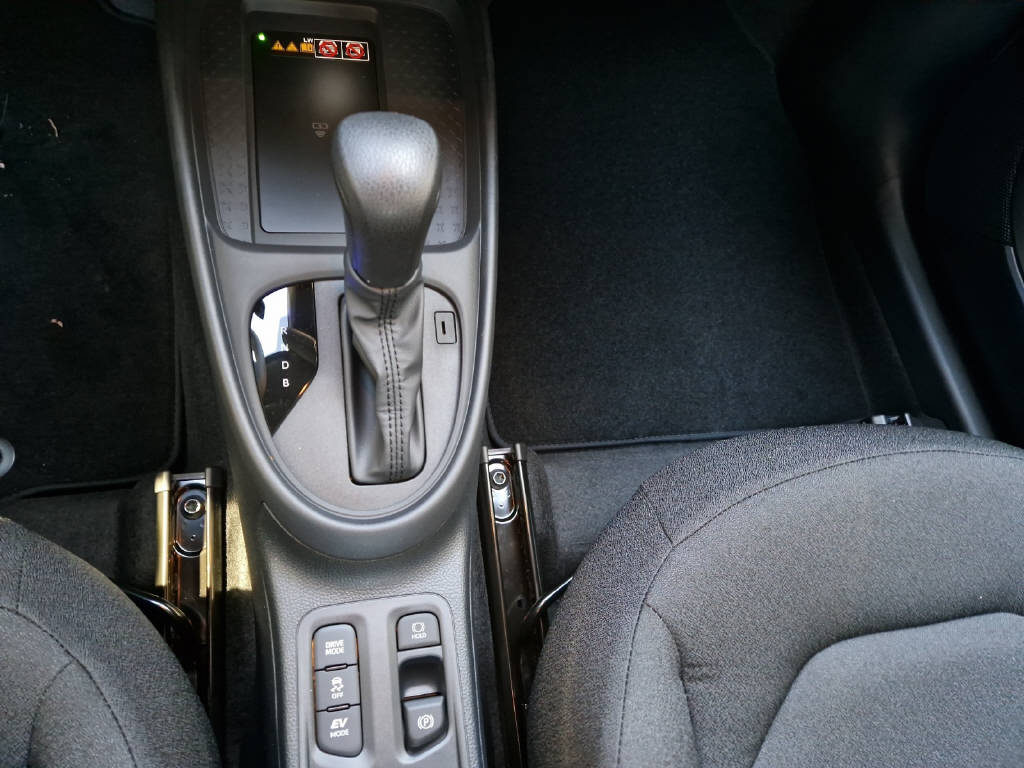 TOYOTA Aygo X 1.5 VVT-i HSD Comfort 48140/000-image-16