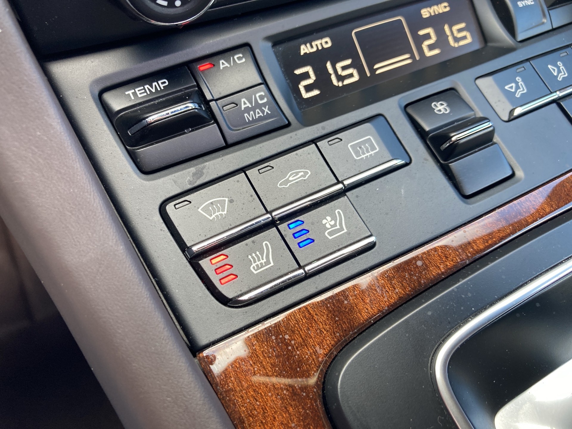 PORSCHE 911 Coupé 3.8 Turbo S PDK-image-23