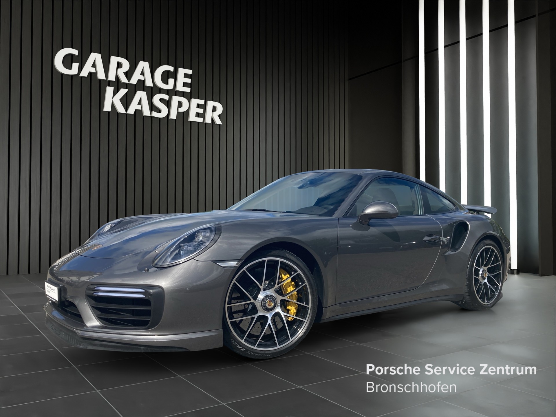 PORSCHE 911 Turbo S-image-0
