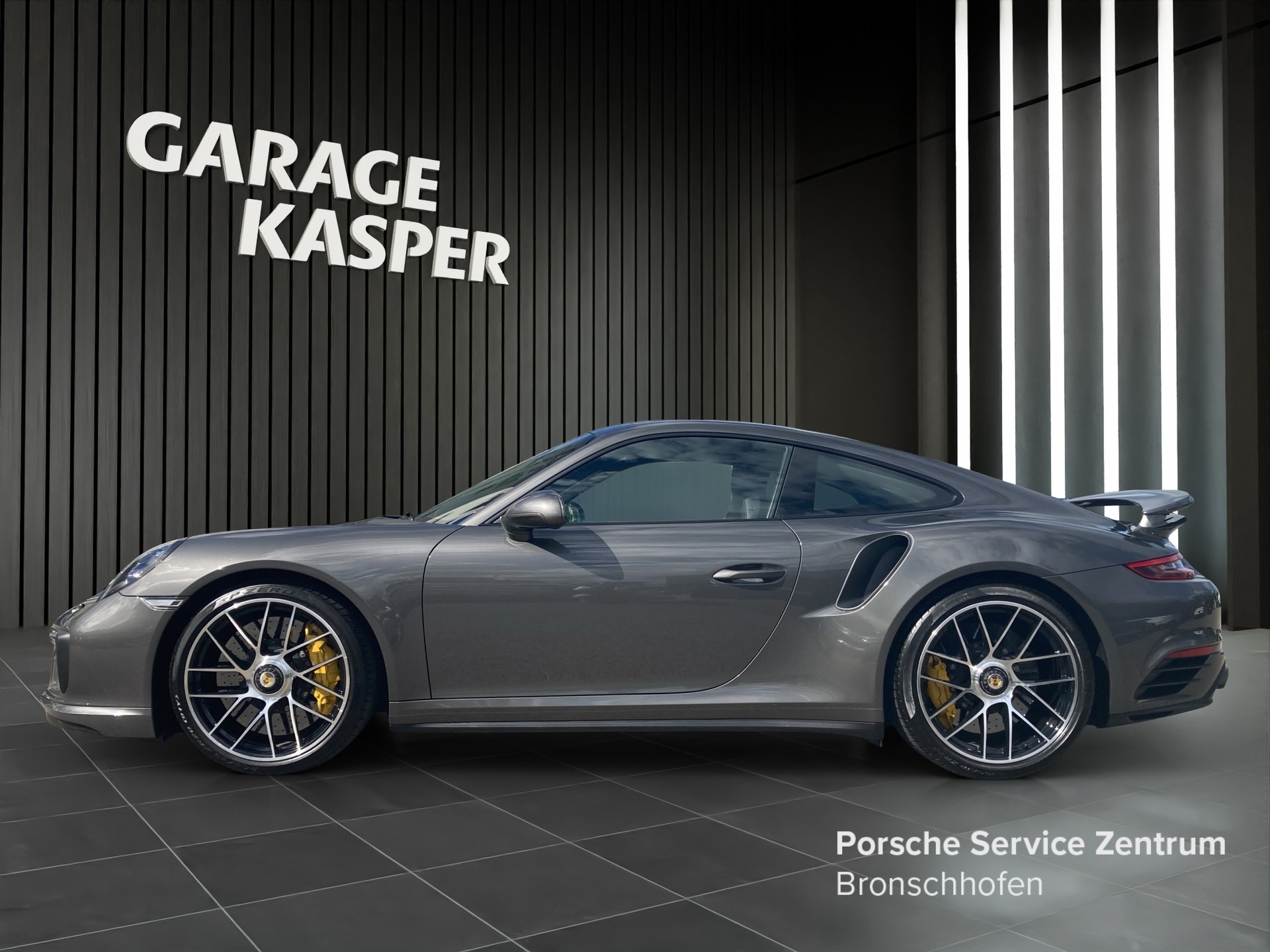 PORSCHE 911 Turbo S-image-1