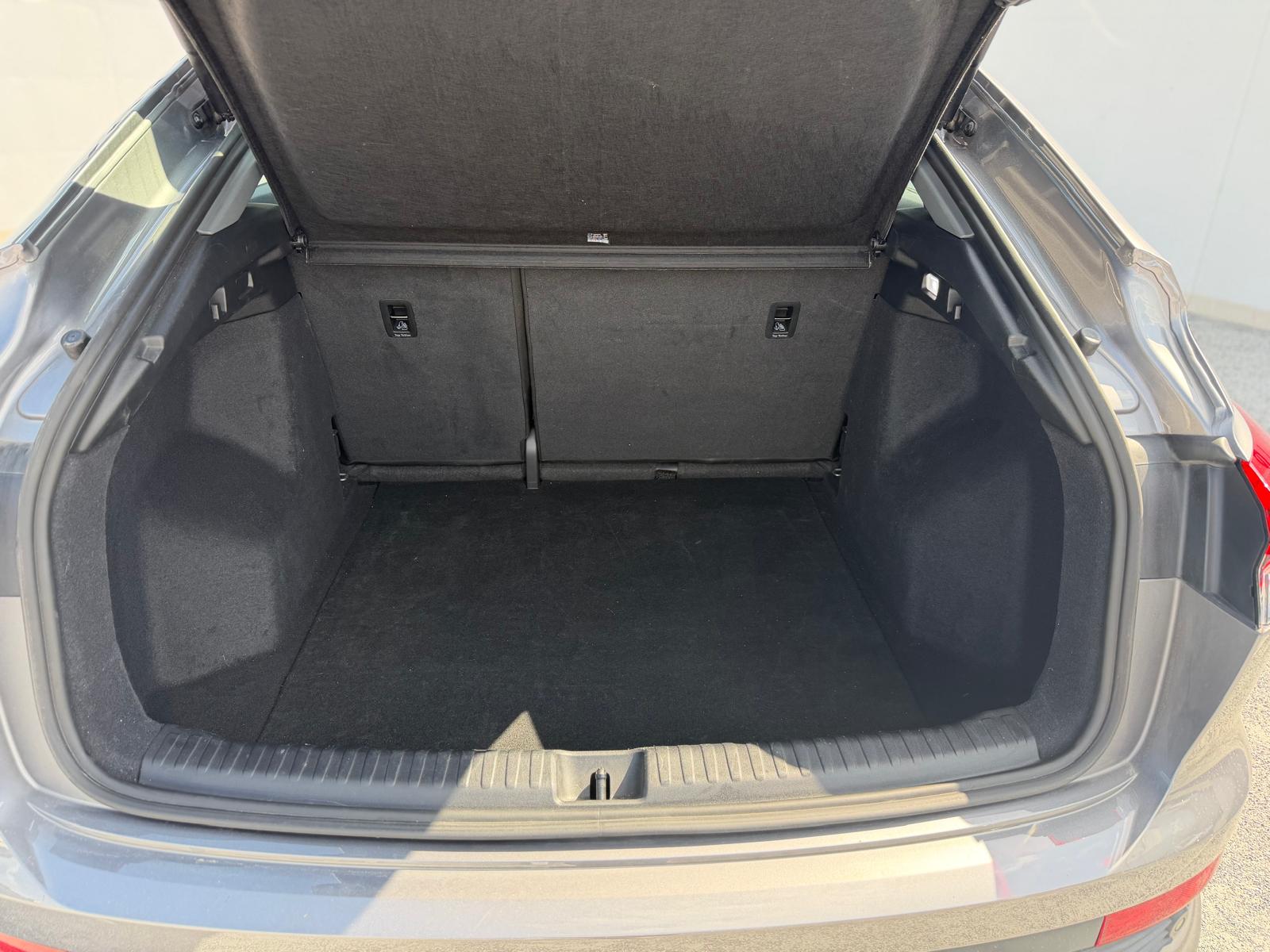 AUDI Q4 Sportback e-tron 45 quattro-image-10