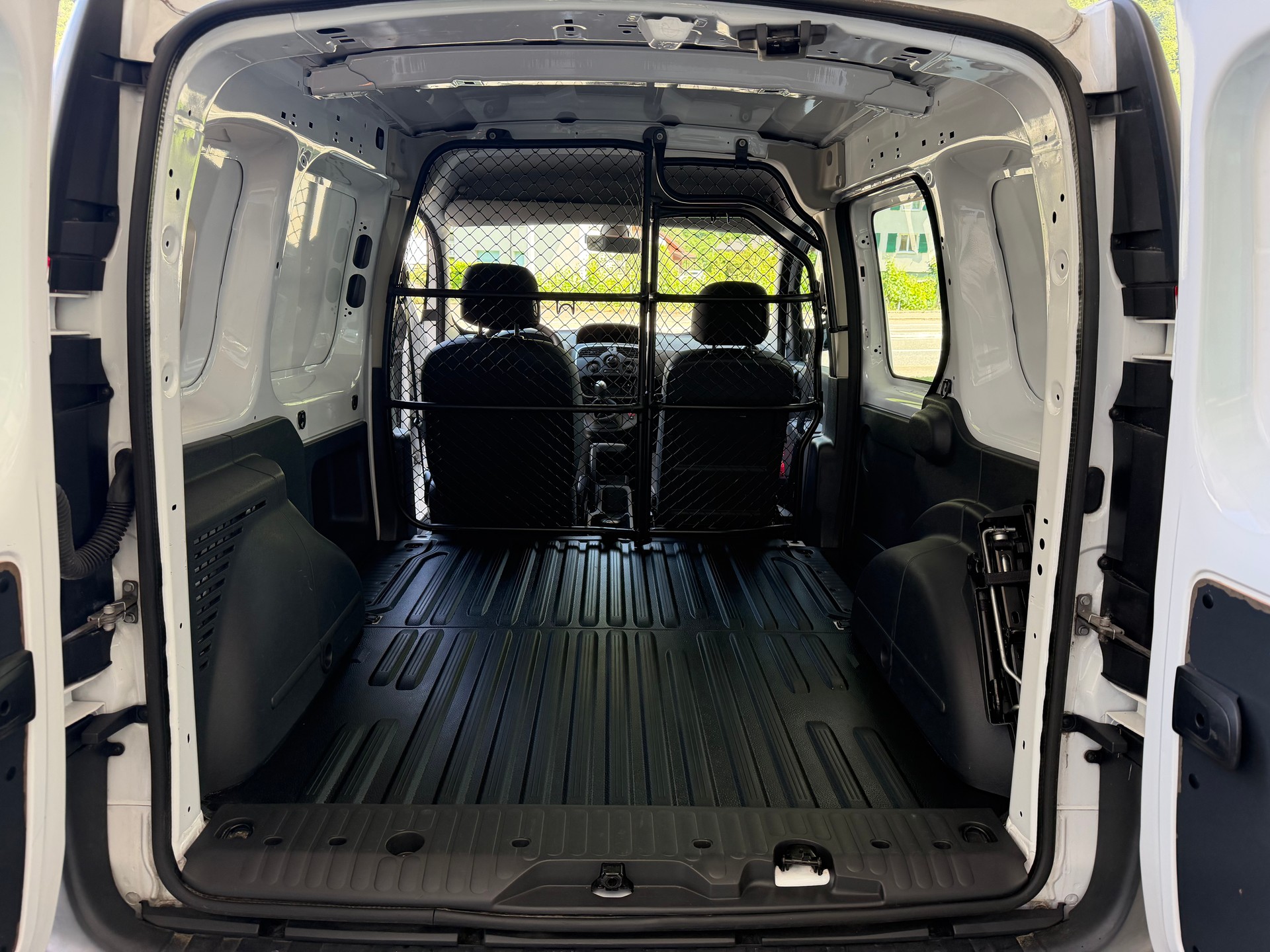 RENAULT Kangoo Medium TCe 115 ENERGY Business-image-7
