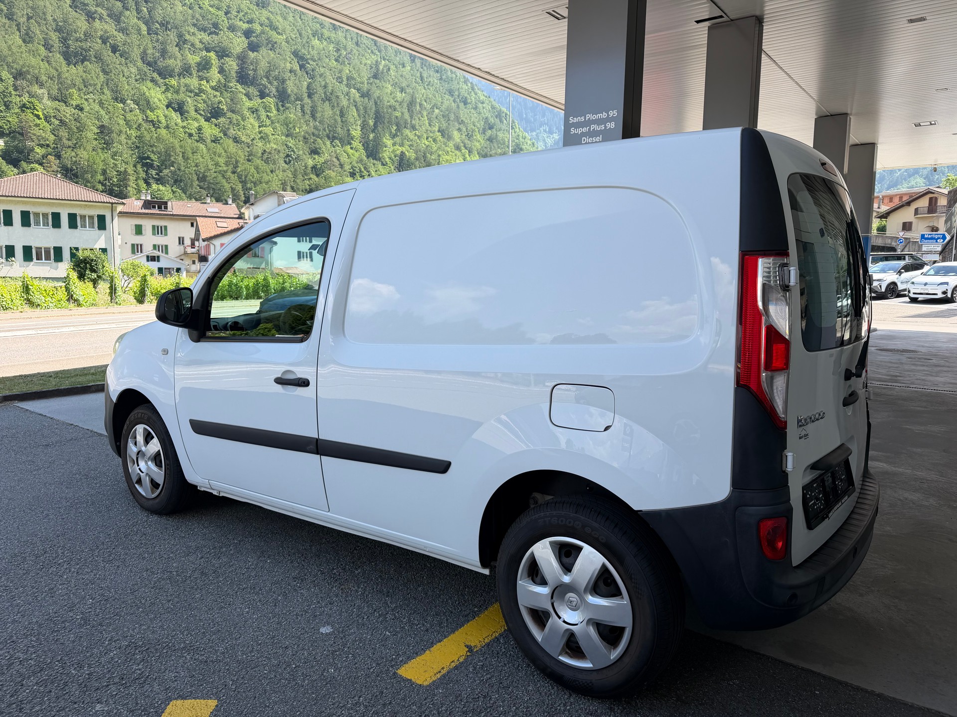 RENAULT Kangoo Medium TCe 115 ENERGY Business-image-1