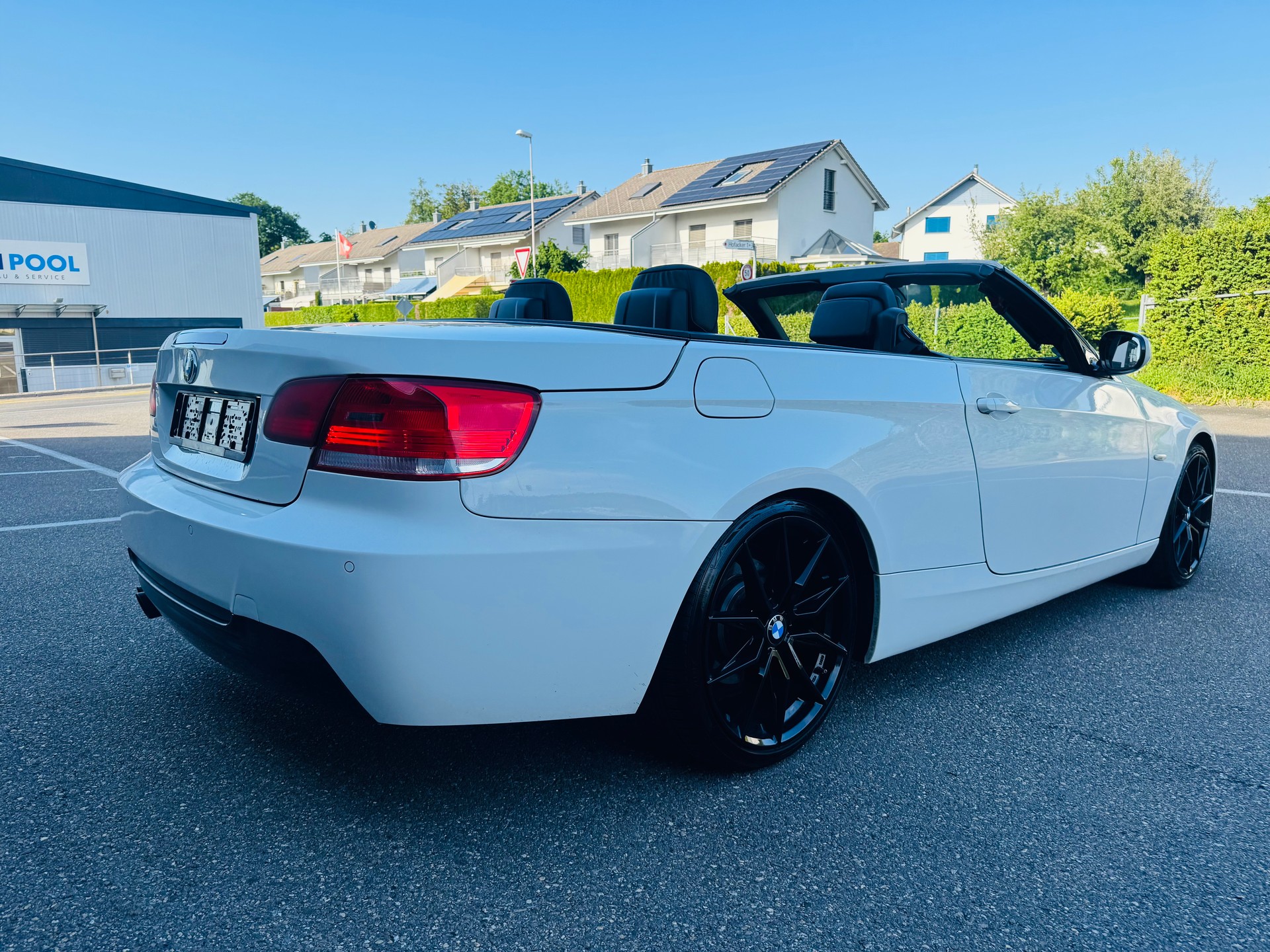 BMW 325i Cabriolet Steptronic M-Paket-image-5