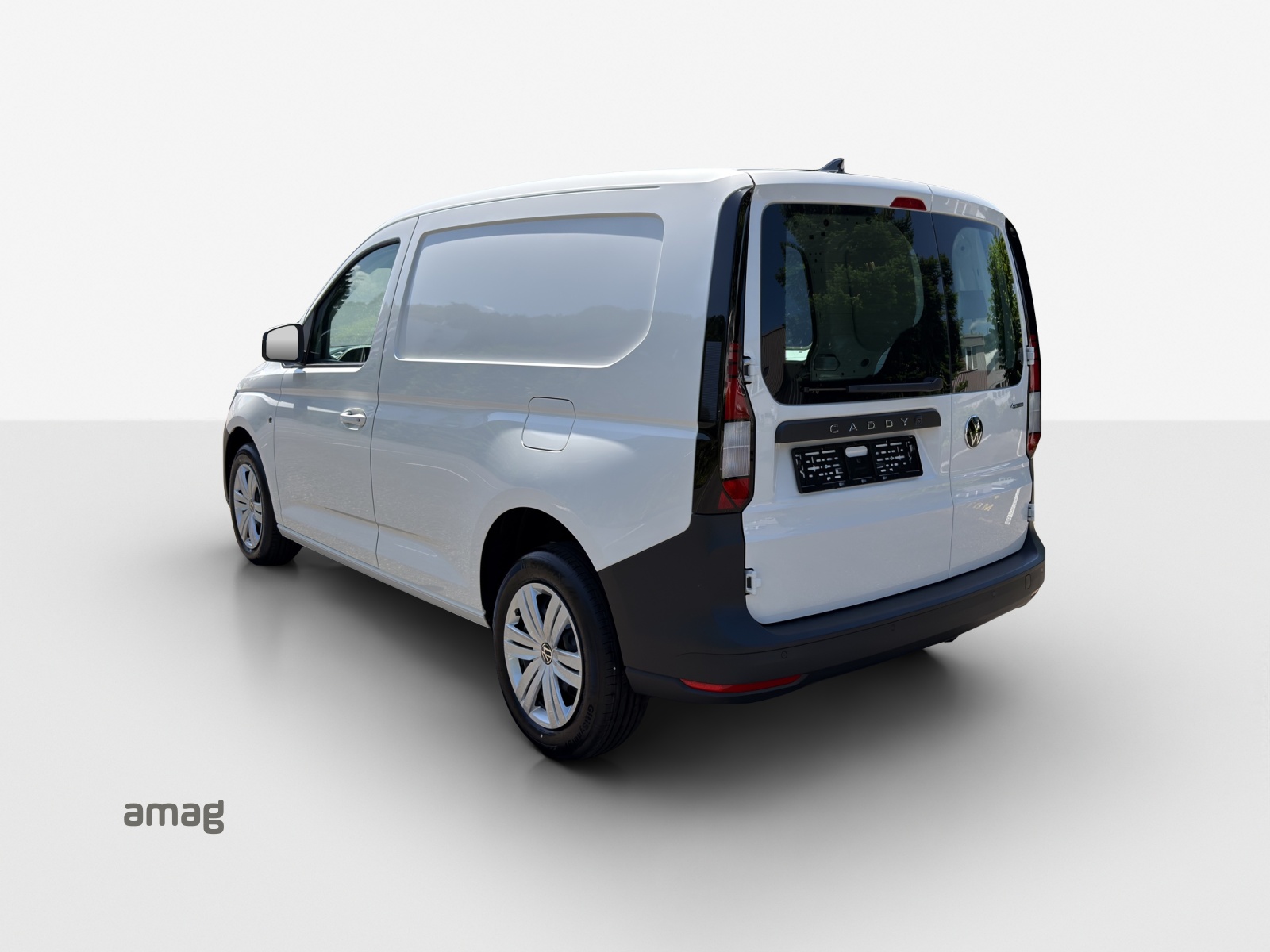 VW Caddy Cargo 2.0TDI 4Motion-image-2