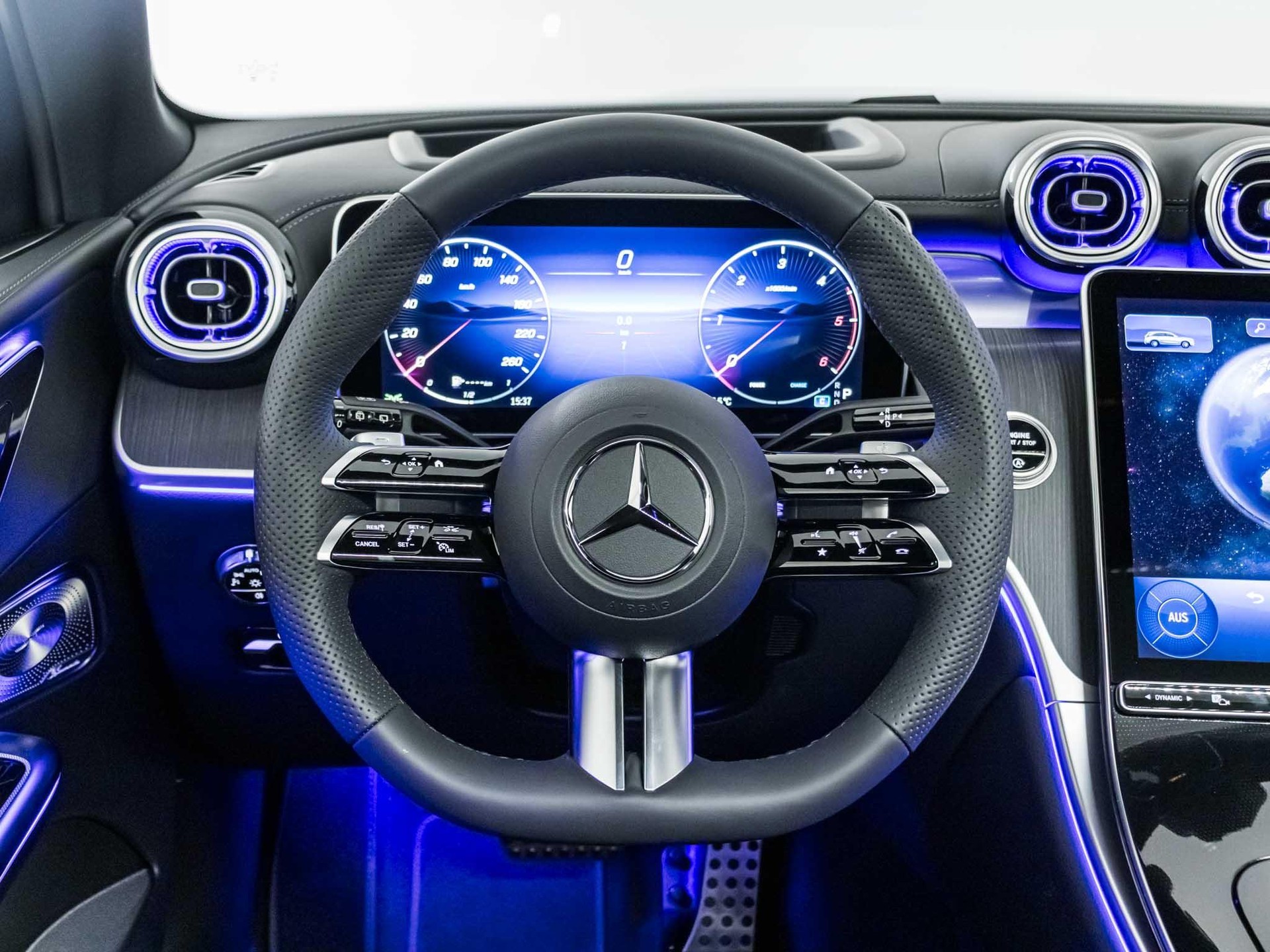 MERCEDES-BENZ GLC 220 d 4MATIC-image-10