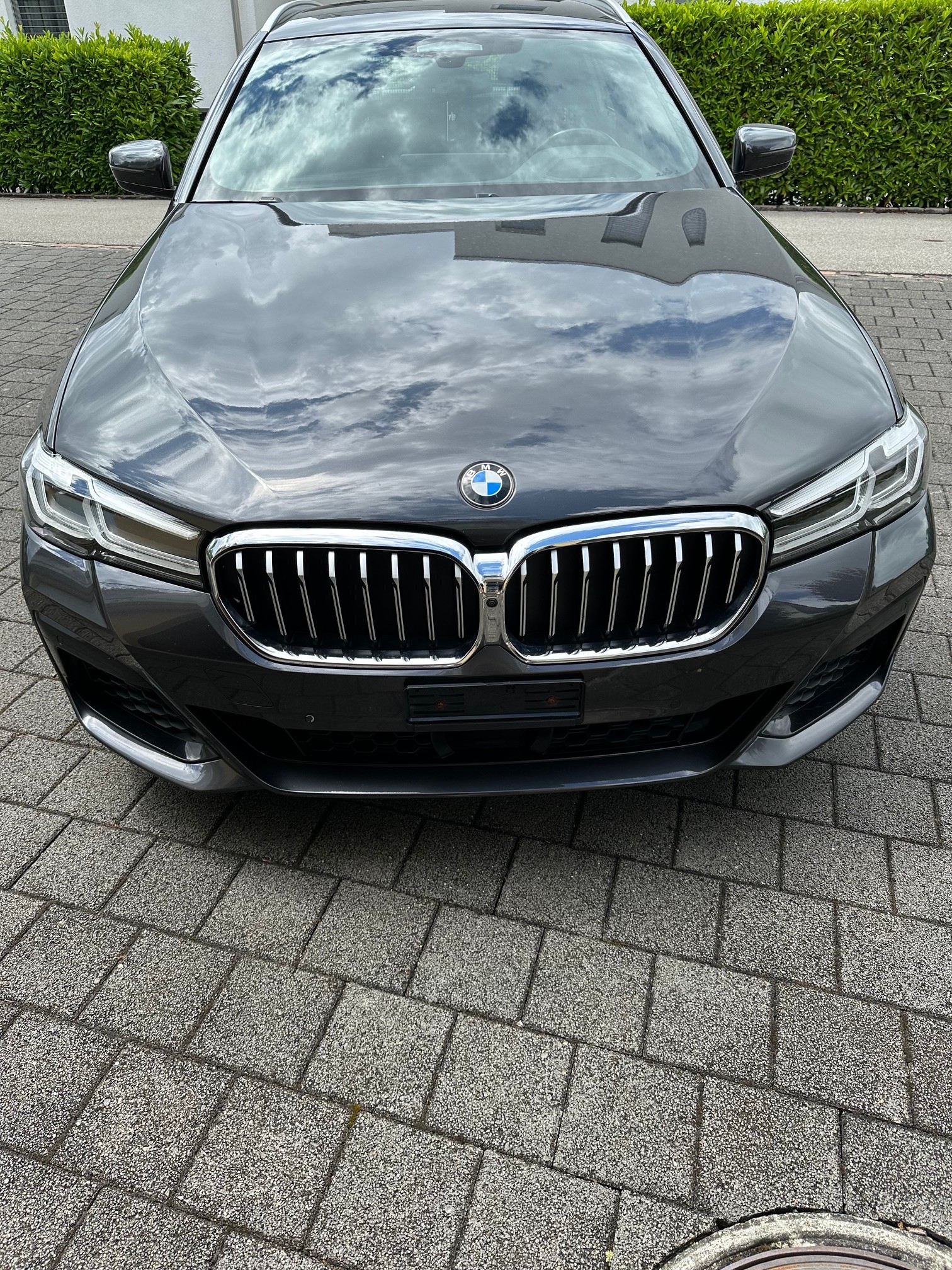 BMW 530d xDrive-image-3