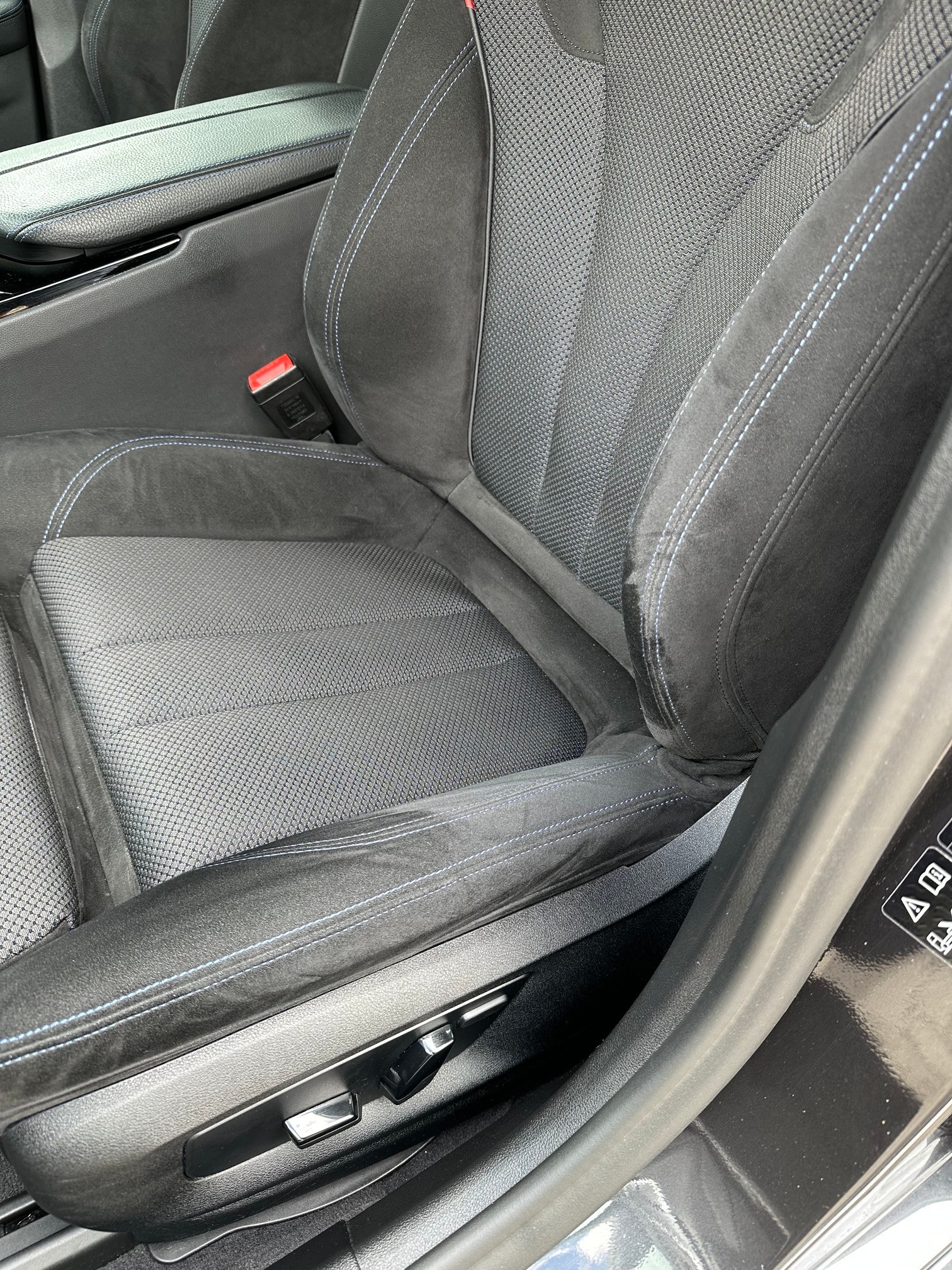 BMW 530d xDrive-image-2