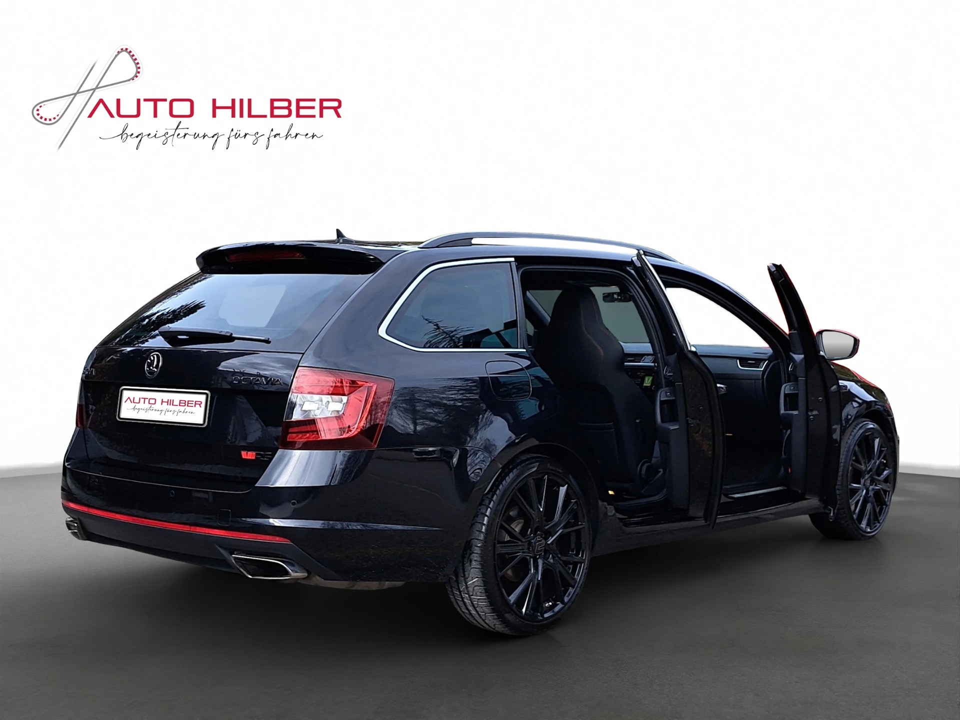 SKODA Octavia Combi 2.0 TSI RS DSG-image-6