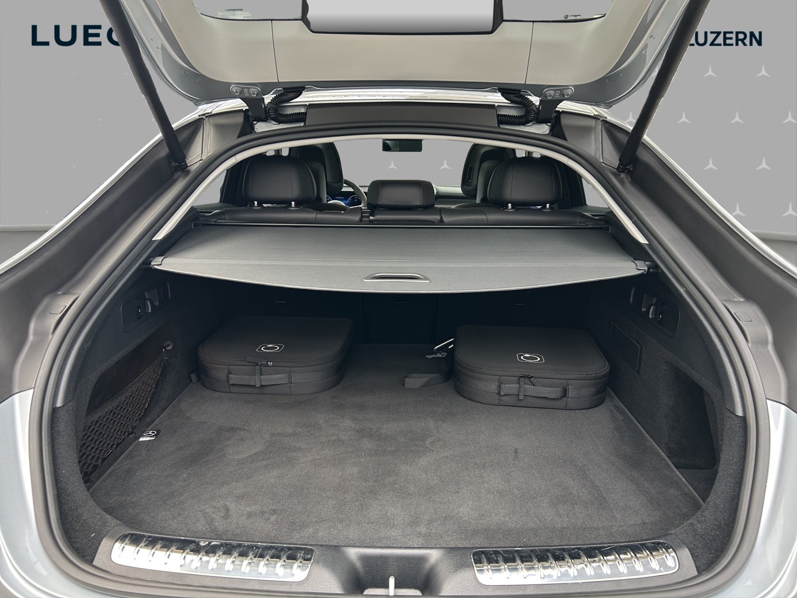 MERCEDES-BENZ GLC 300 e 4Matic 9G-Tronic-image-14