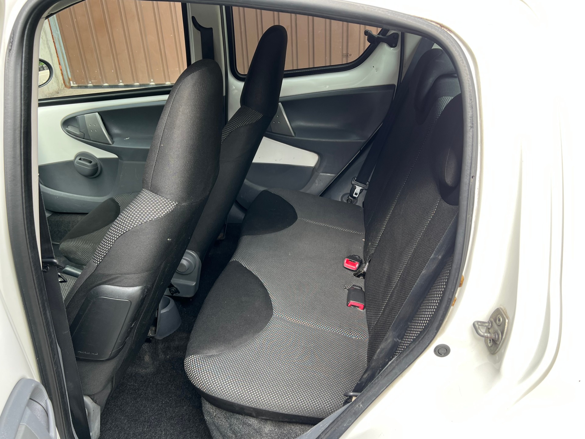 TOYOTA Aygo 1.0 Linea Luna-image-4