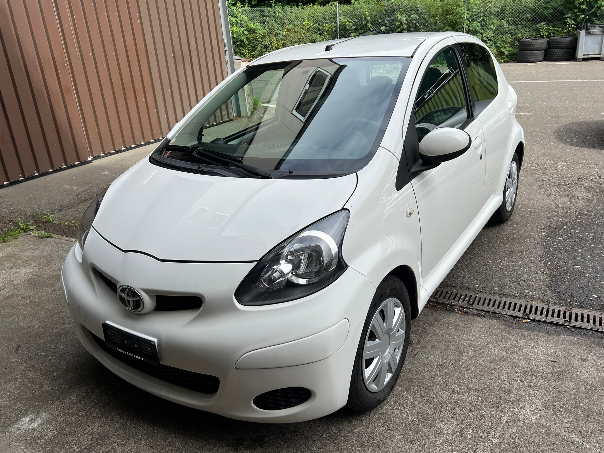 TOYOTA Aygo 1.0 Linea Luna-image-0
