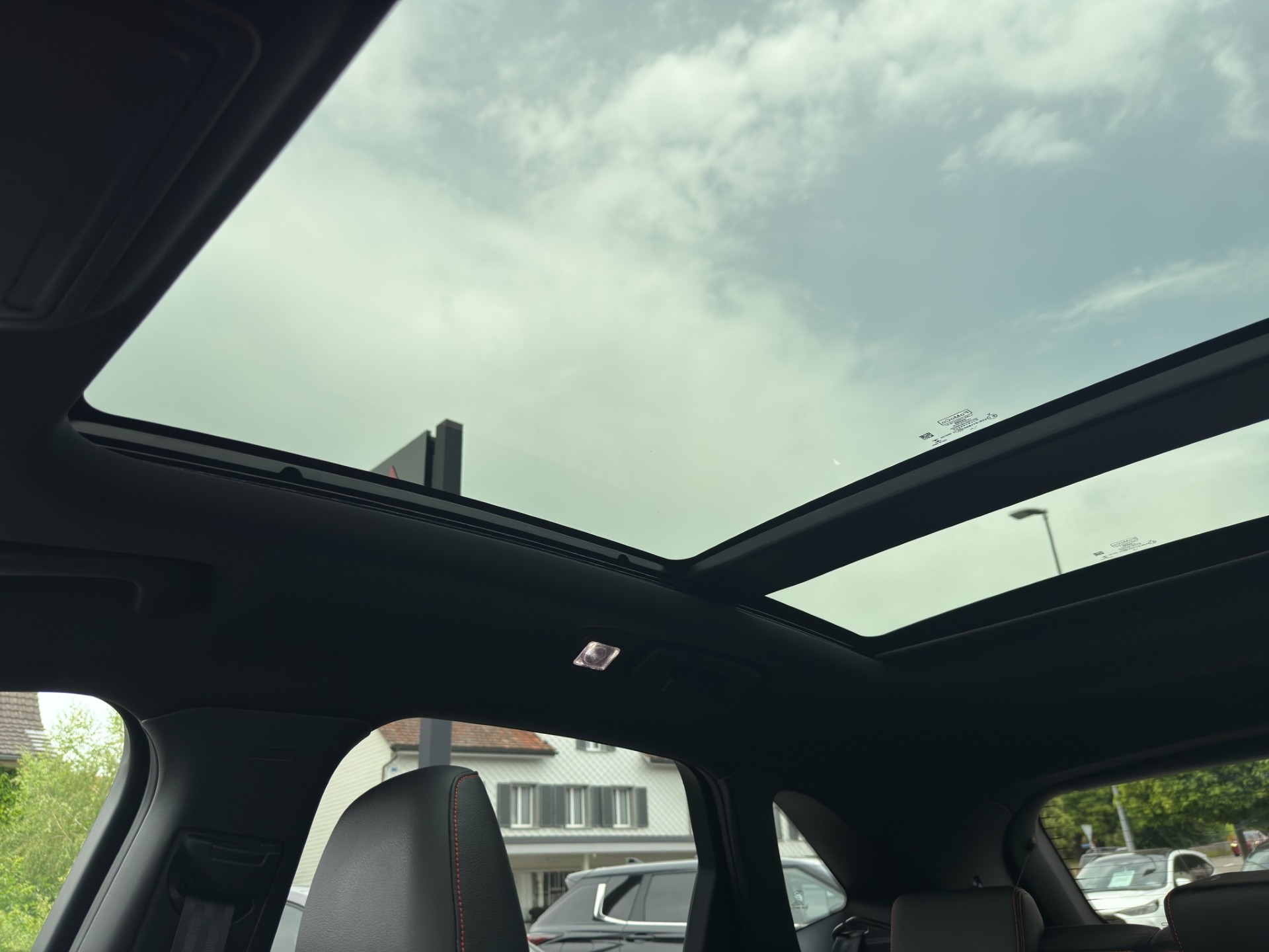 FORD Kuga 2.5 Hybrid ST-Line X 4x4-image-11