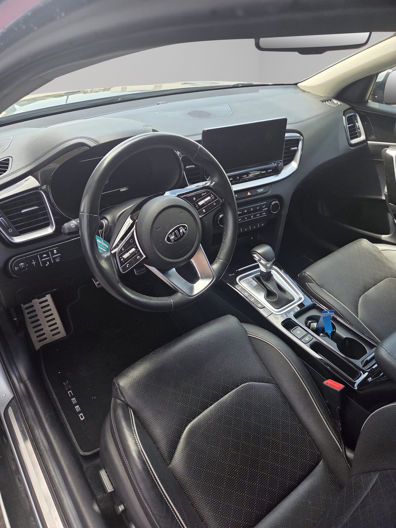 KIA XCeed 1.6 T-GDi Style DCT-image-6