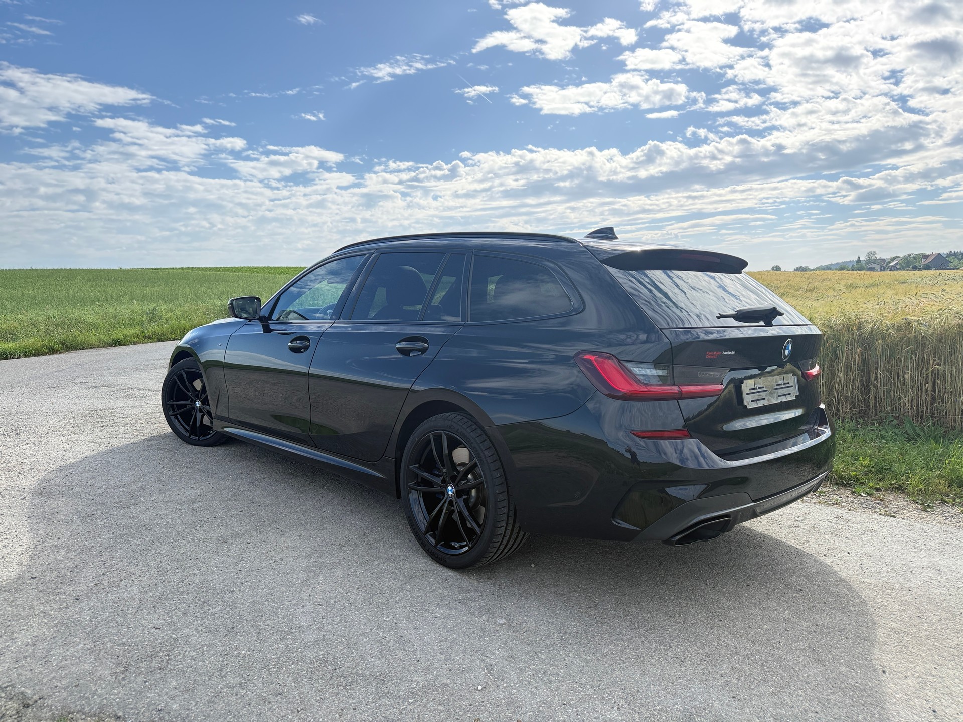 BMW M340d xDrive-image-1