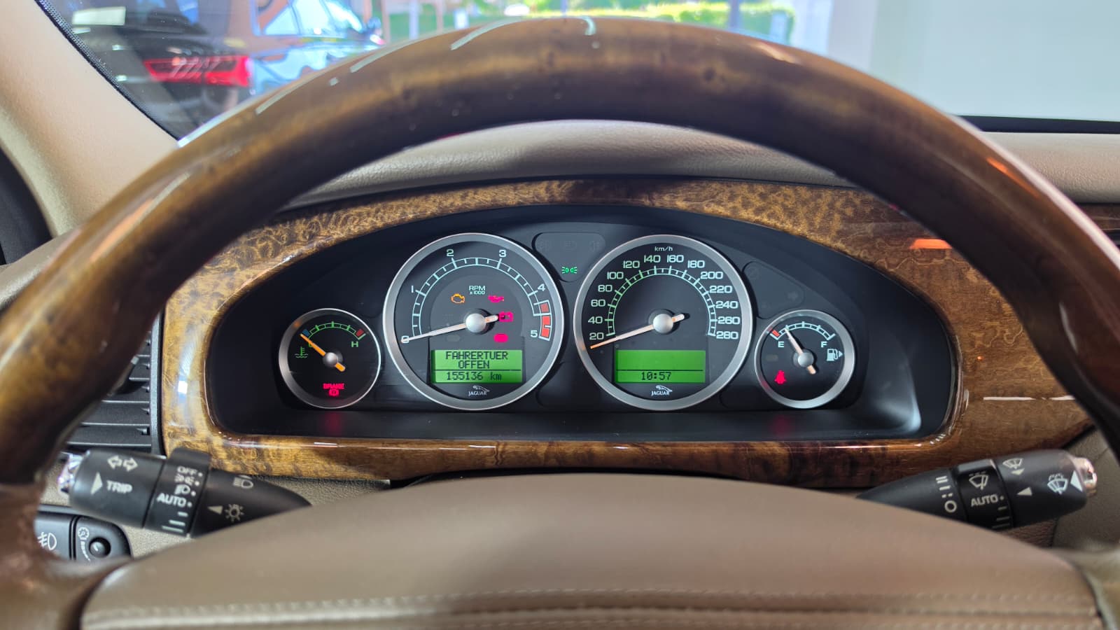 JAGUAR S-Type 2.7d V6 Cornwall Top Zustand, Schweizer Fahrzeug, Frisch ab MFK und Frisch ab Service-image-9