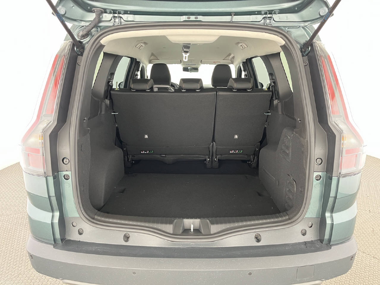 DACIA Jogger 1.8 Hybrid Extreme-image-17