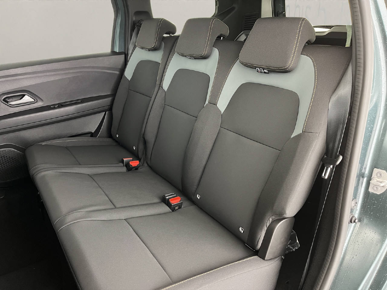 DACIA Jogger 1.8 Hybrid Extreme-image-16