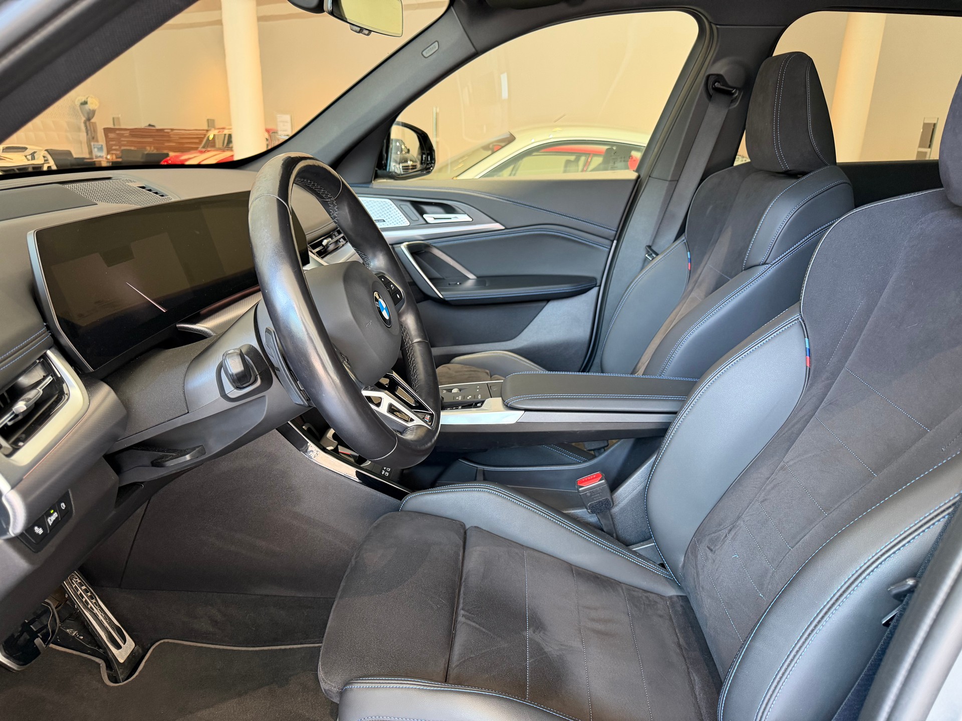 BMW X1 xDrive 23d 48V M Sport-image-6